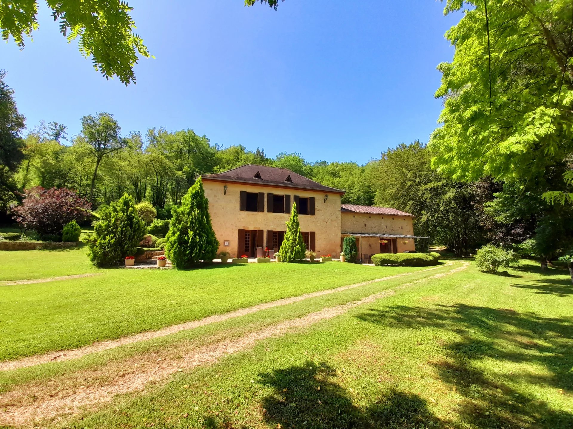 House in Badefols-sur-Dordogne - view 1