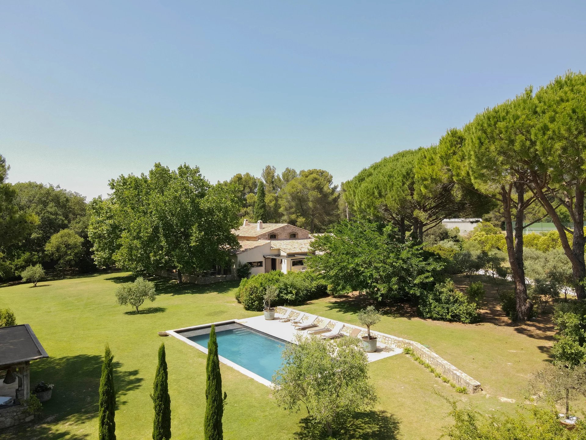 House in Aix-en-Provence - view 1