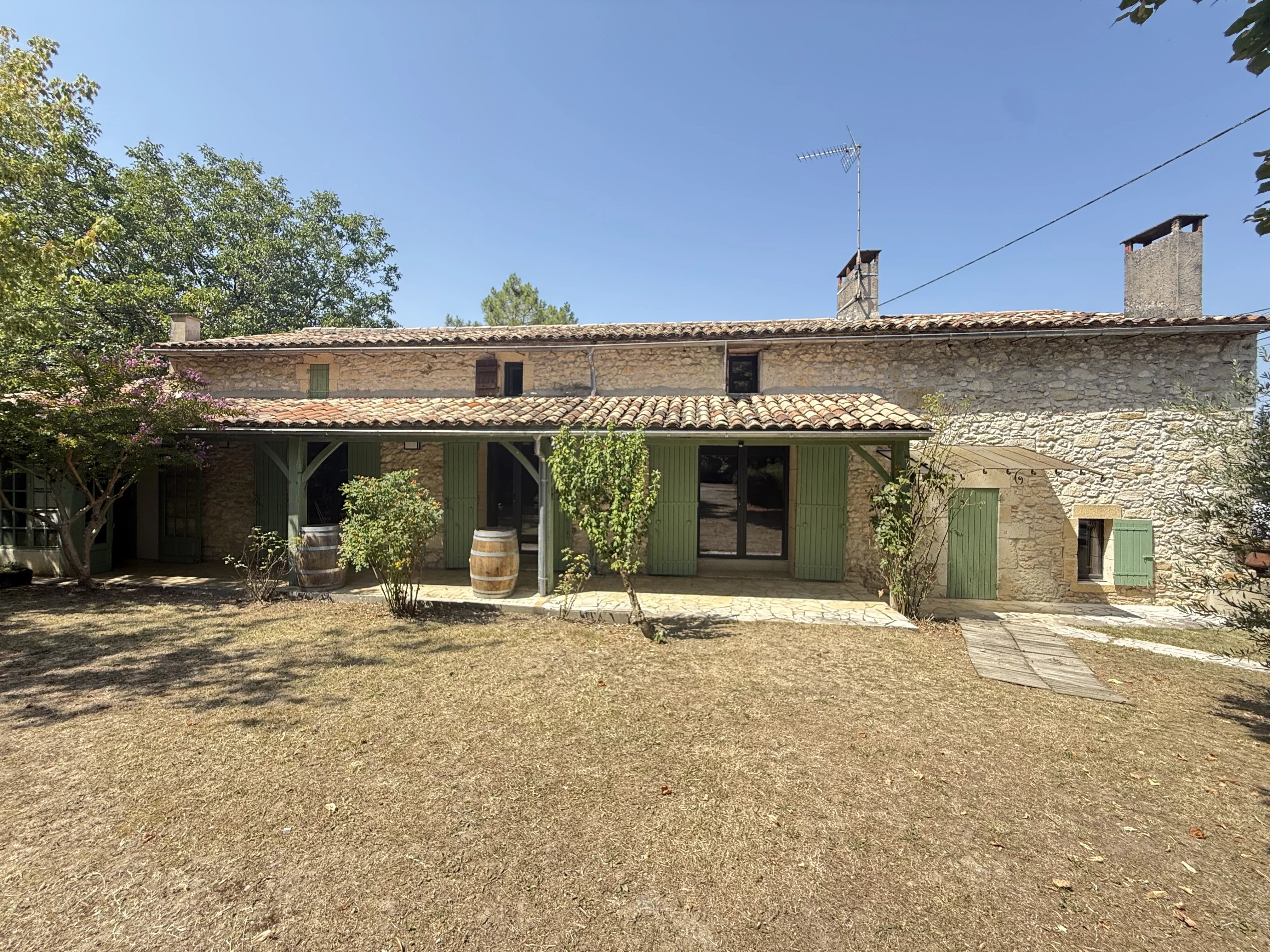 House in Saint-Meard-de-Gurcon - view 1