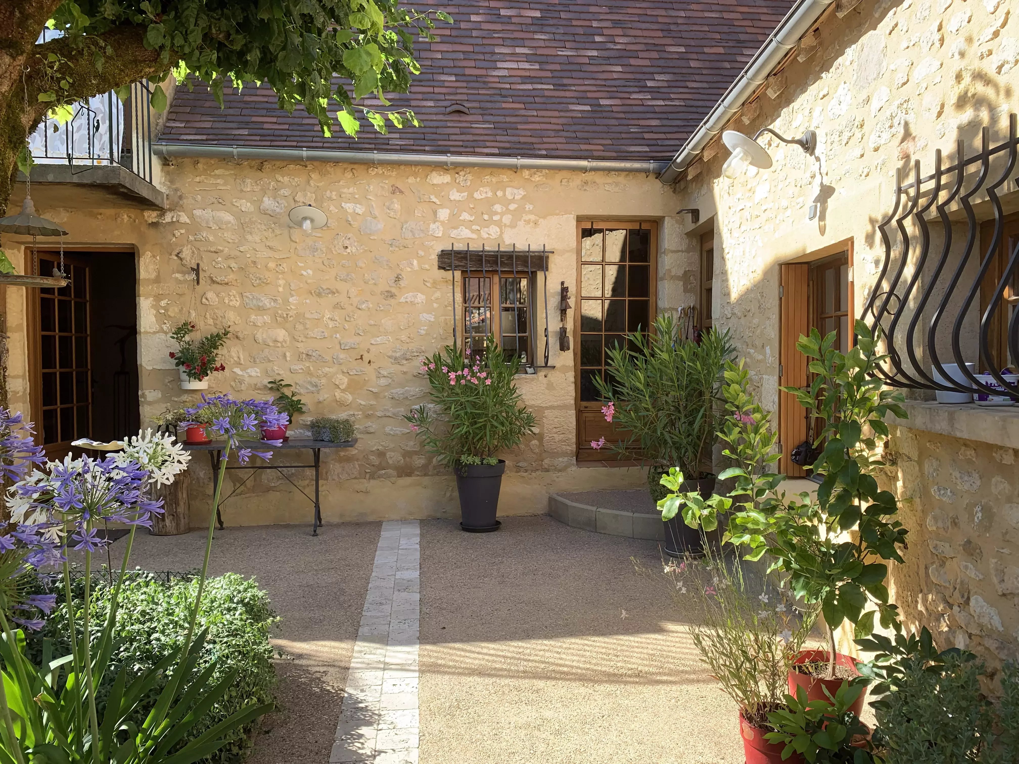 House in Saint-Cyprien - view 1