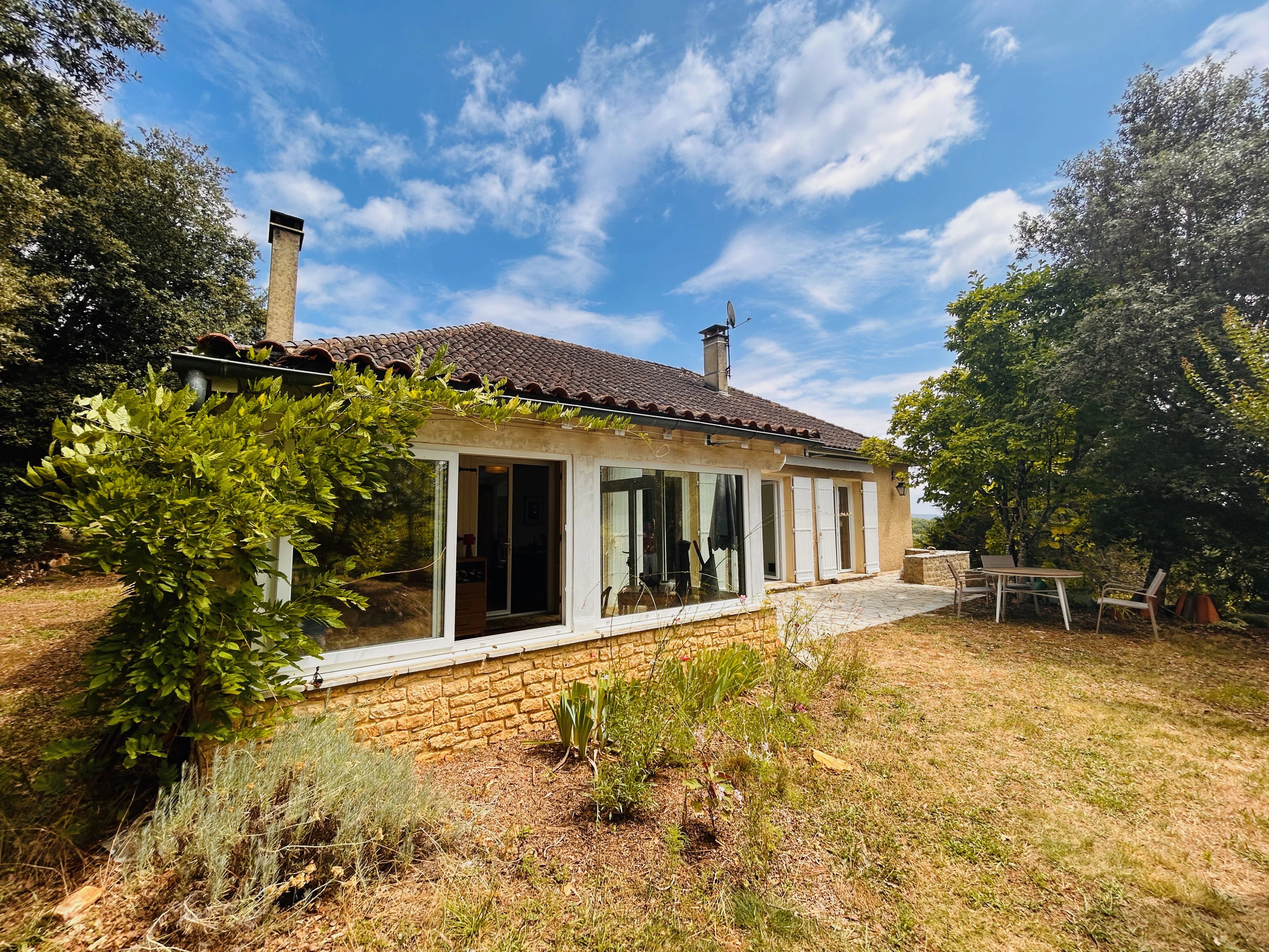 House in Sarlat-la-Caneda - view 1