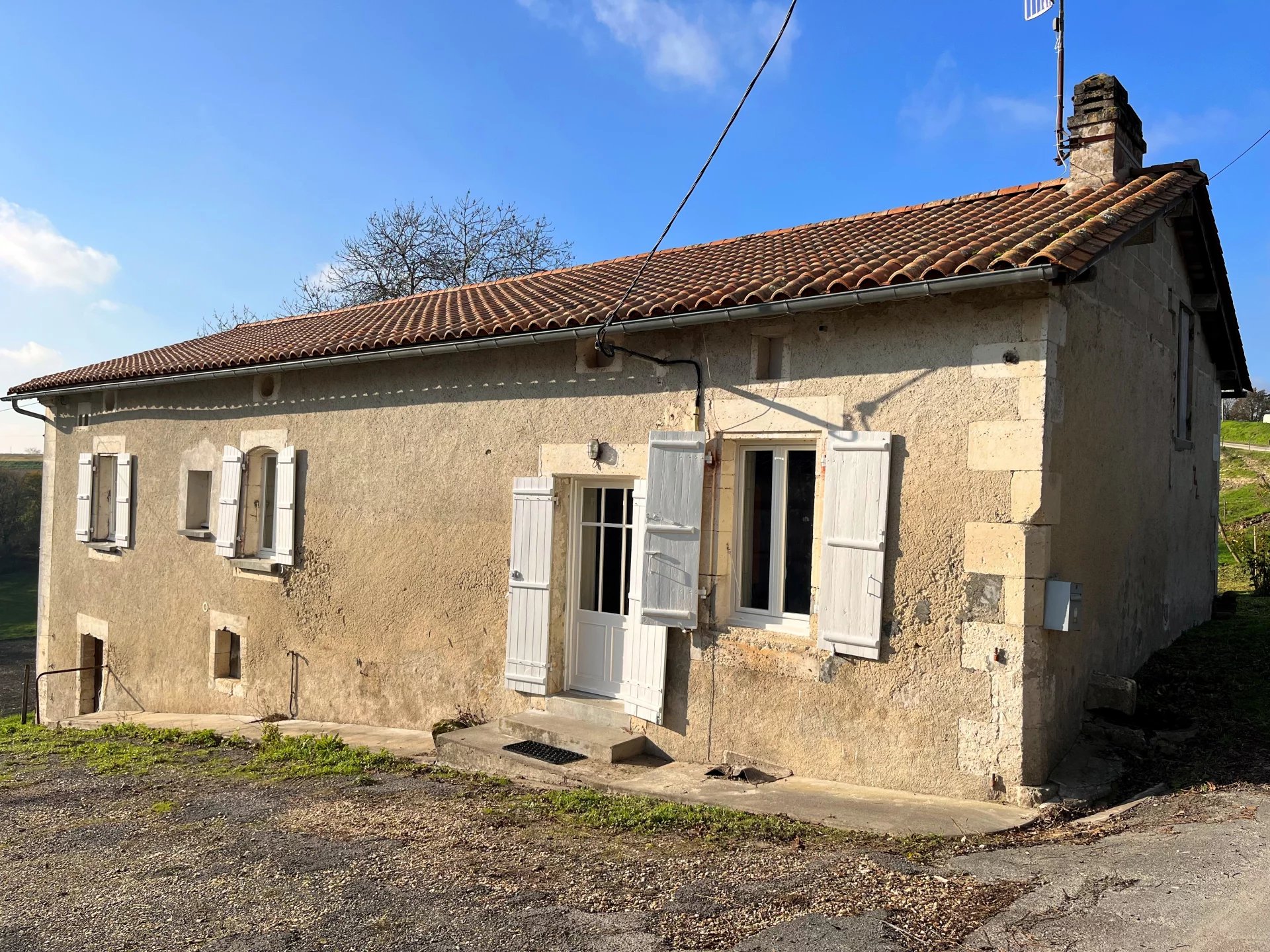 House in Verteillac - view 1