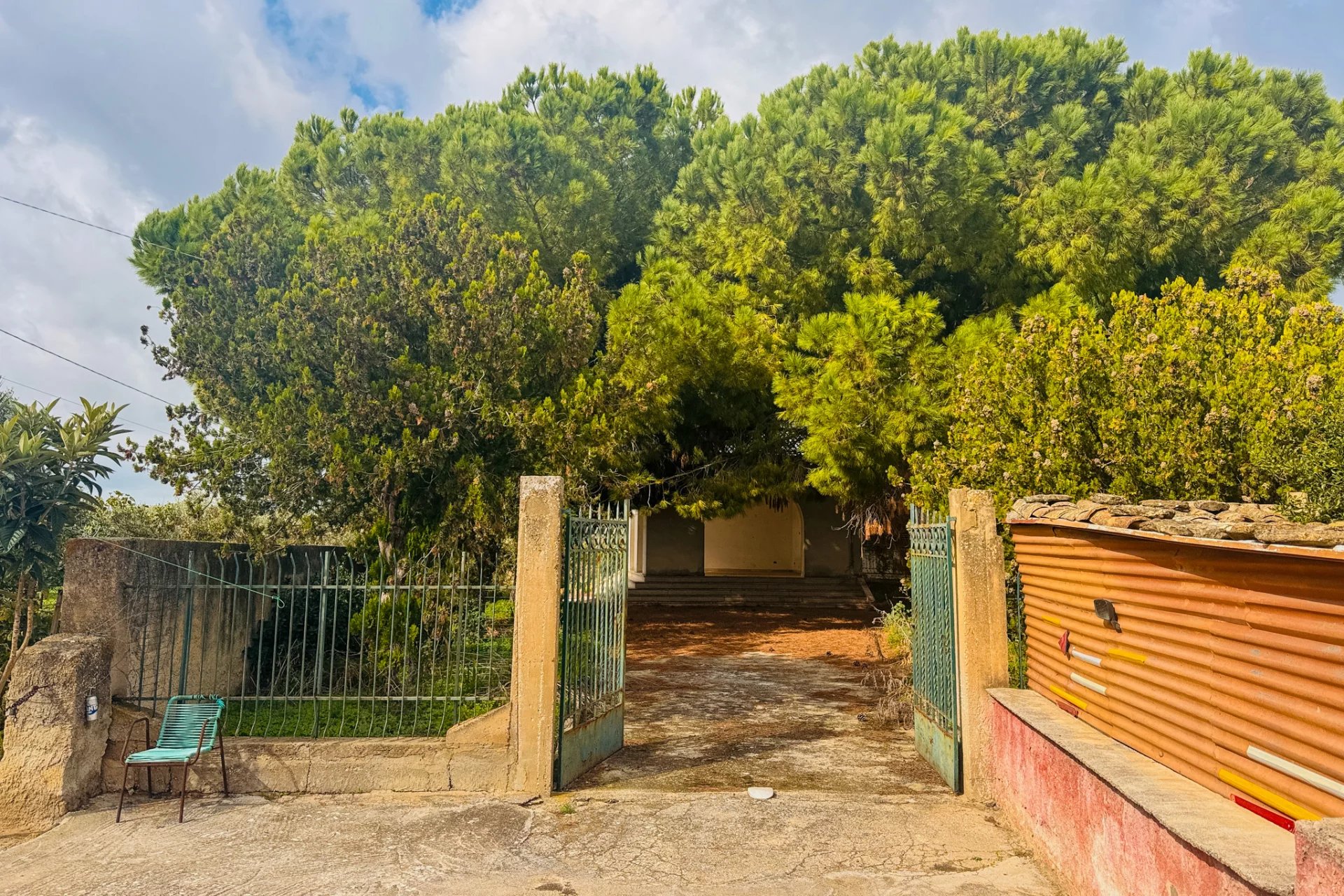 Villa in Marinella - view 1