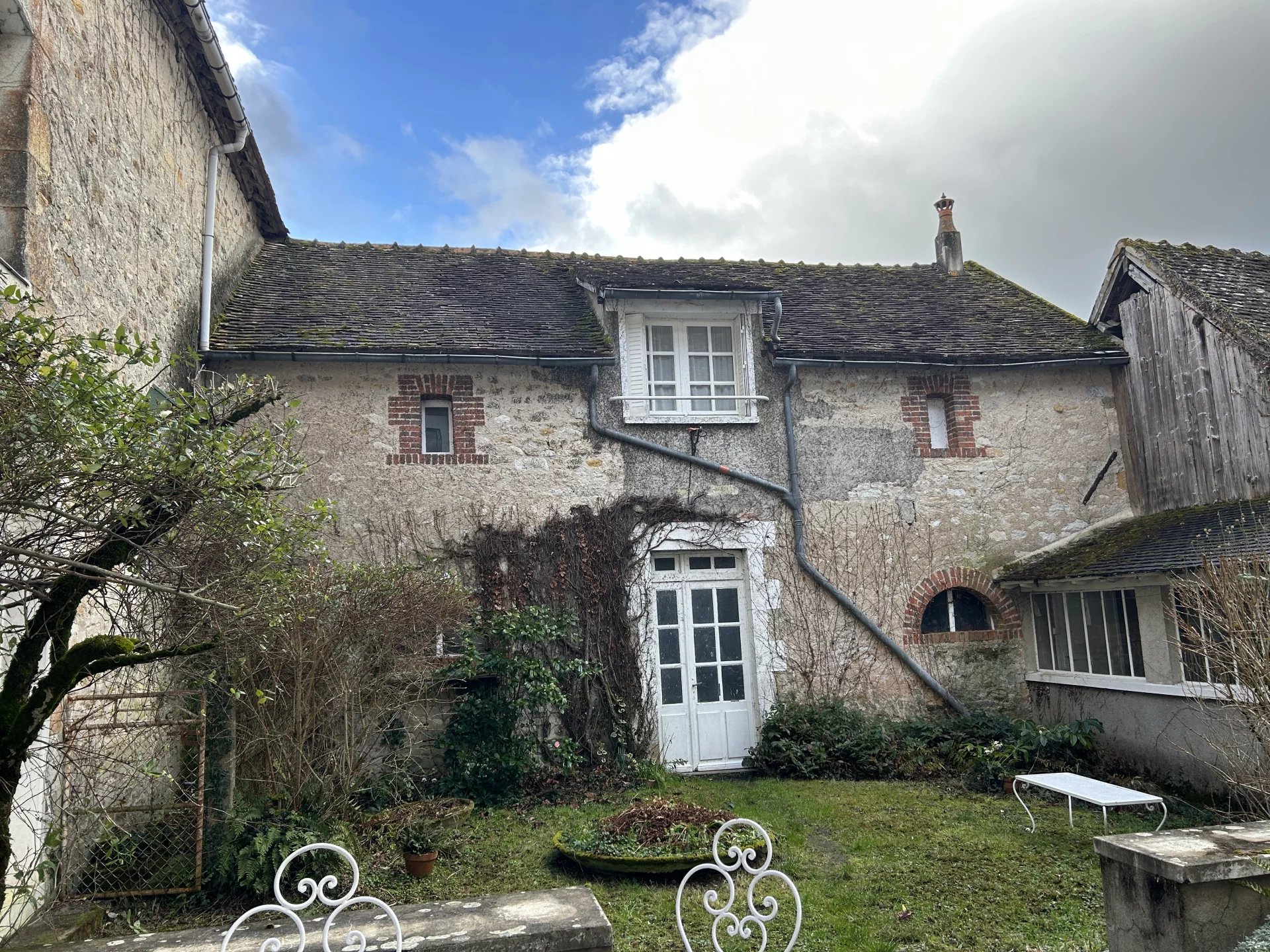 House in Lignac - view 1