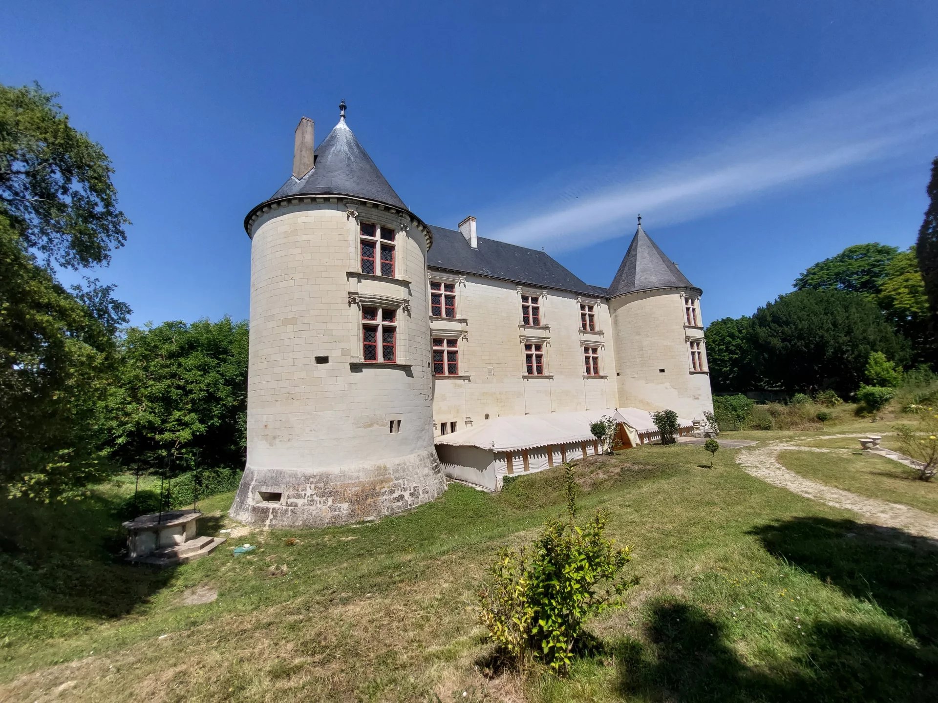 House in Poitiers - view 1