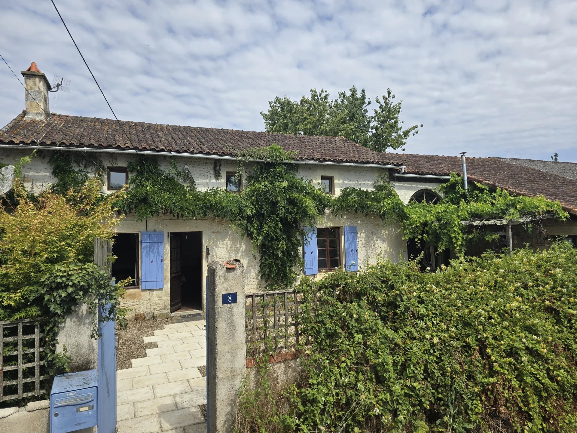 House in Valence-en-Poitou - view 1