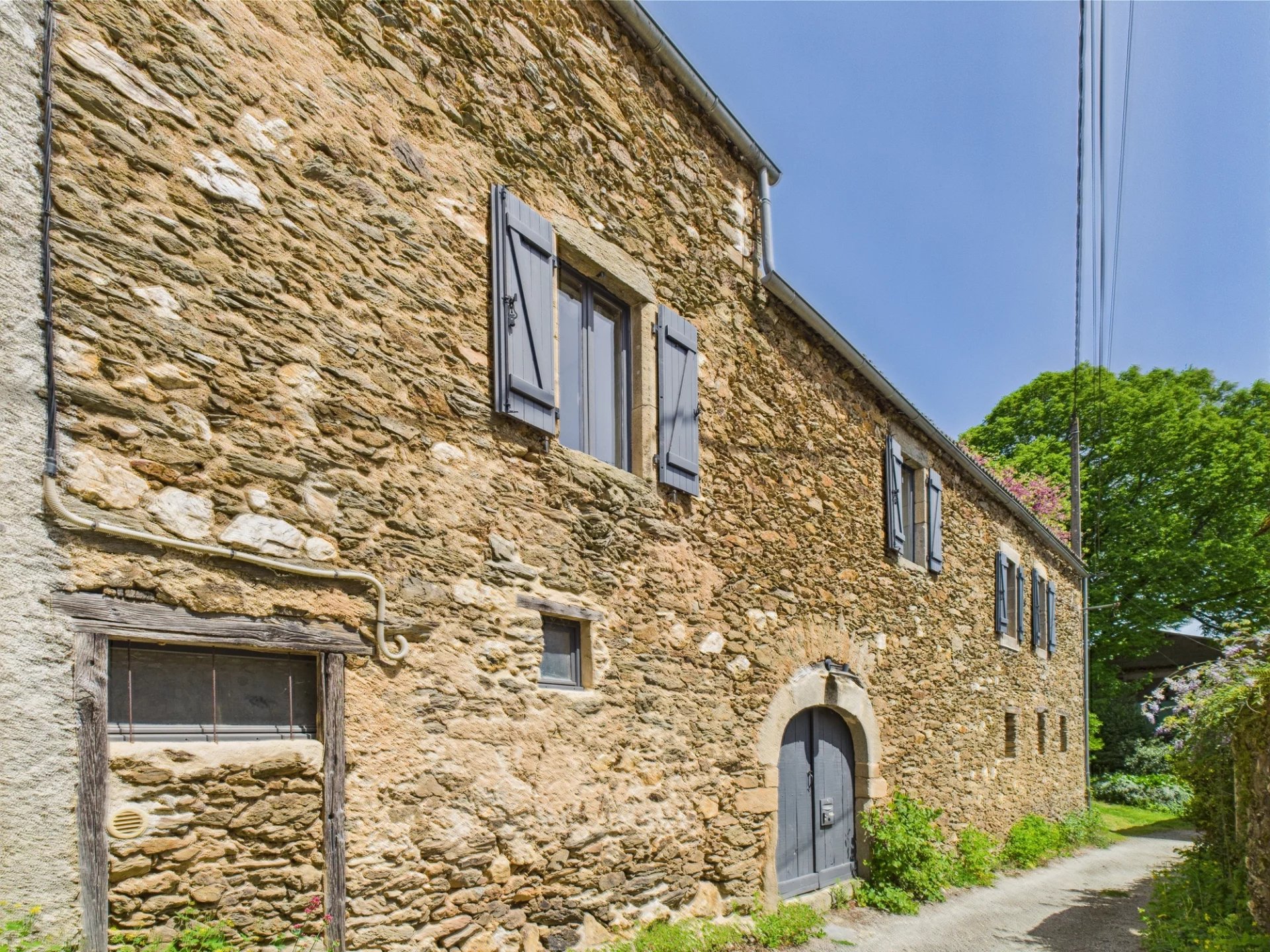 House in La Salvetat-Peyrales - view 1