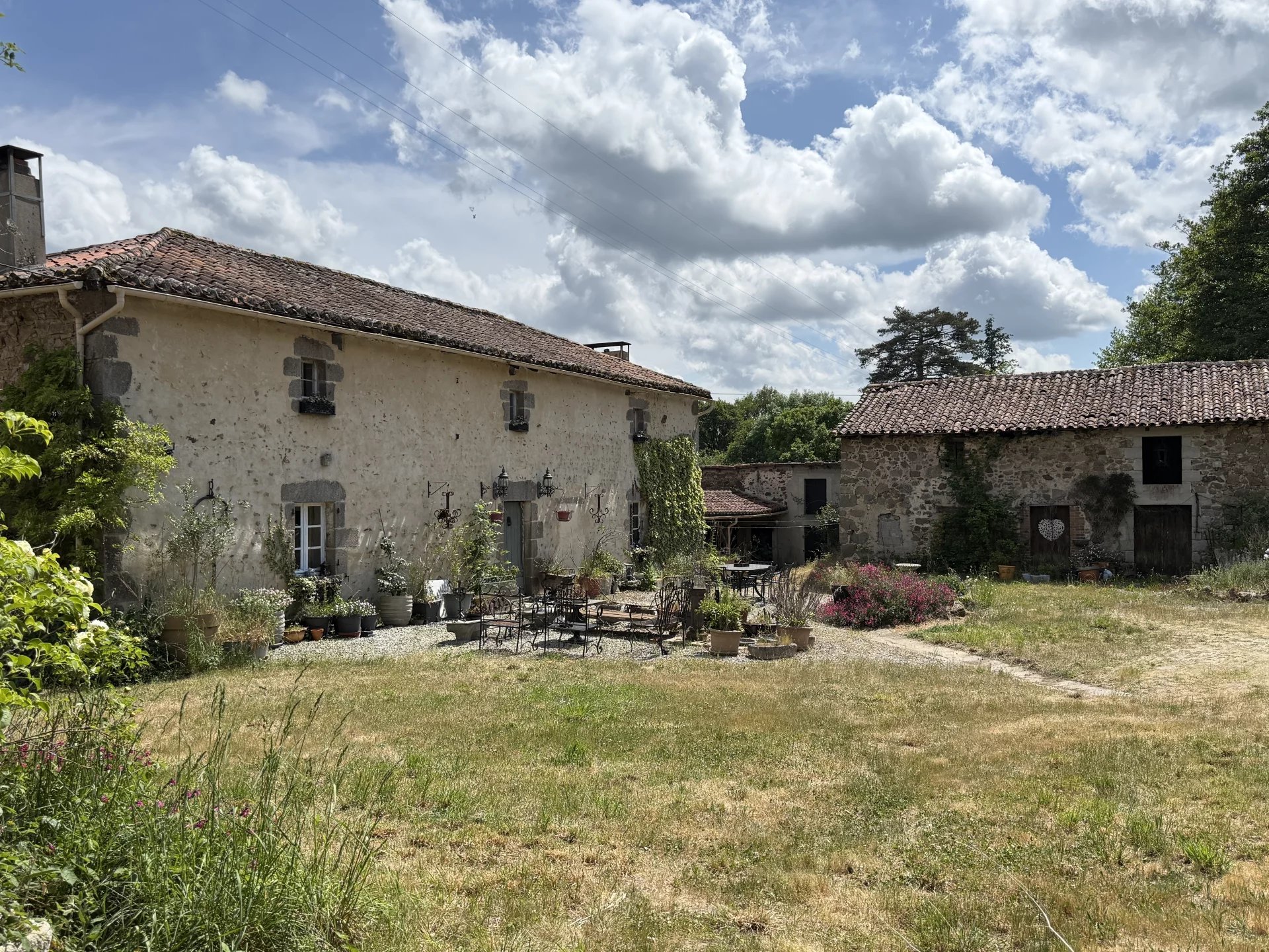 House in Saint-Germain-de-Confolens - view 1