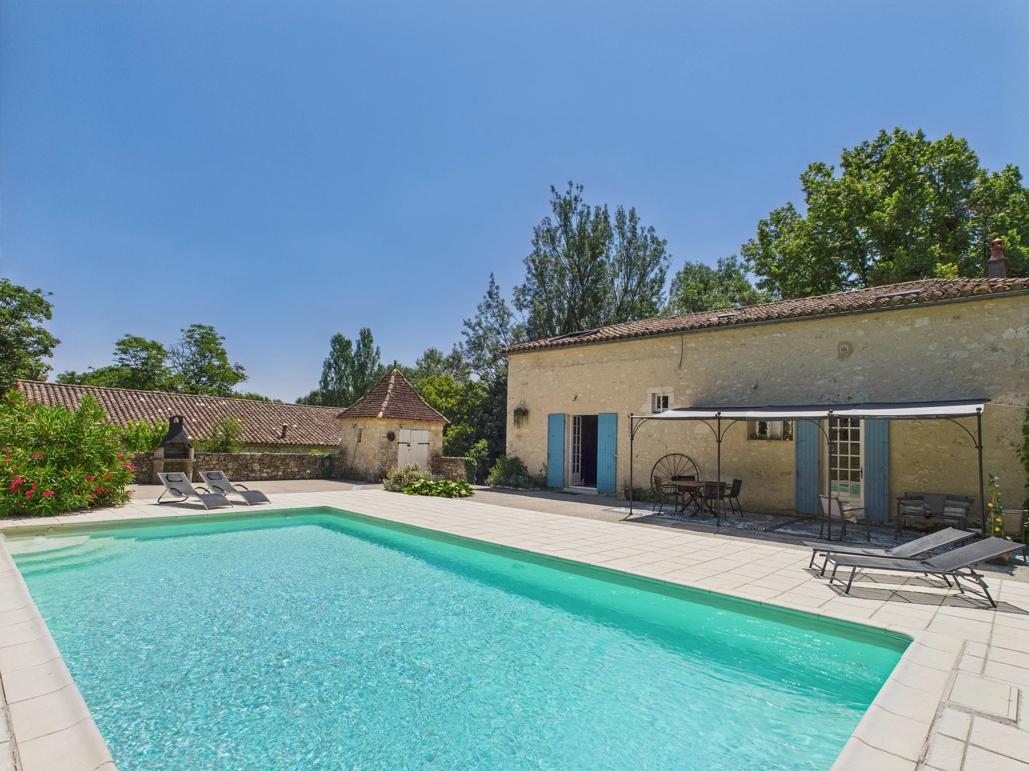 House in Eymet - view 1