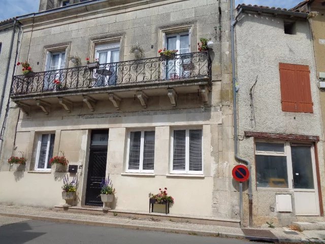 House in Villefagnan - view 1