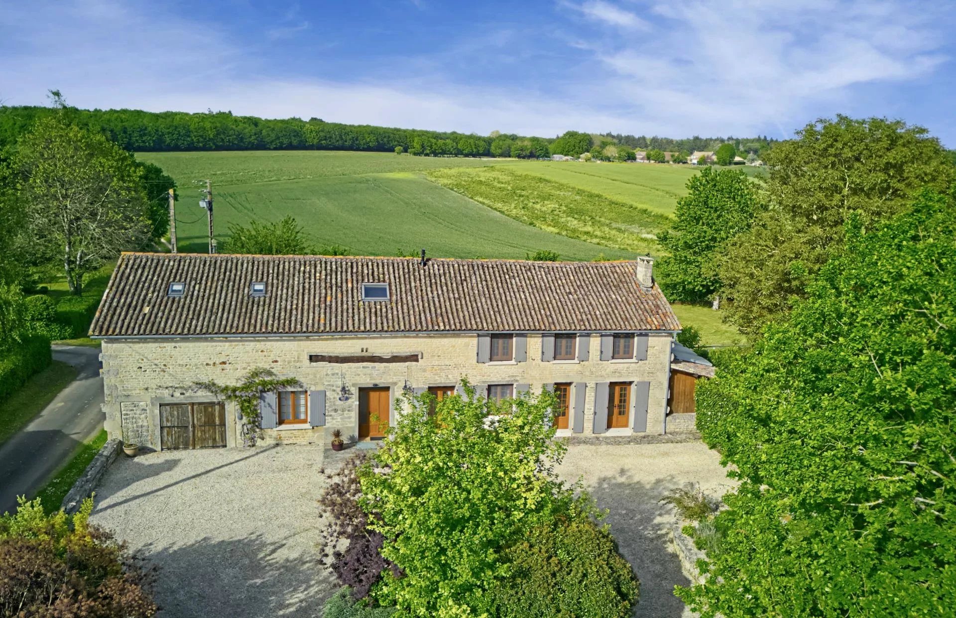 House in Lorigne - view 1