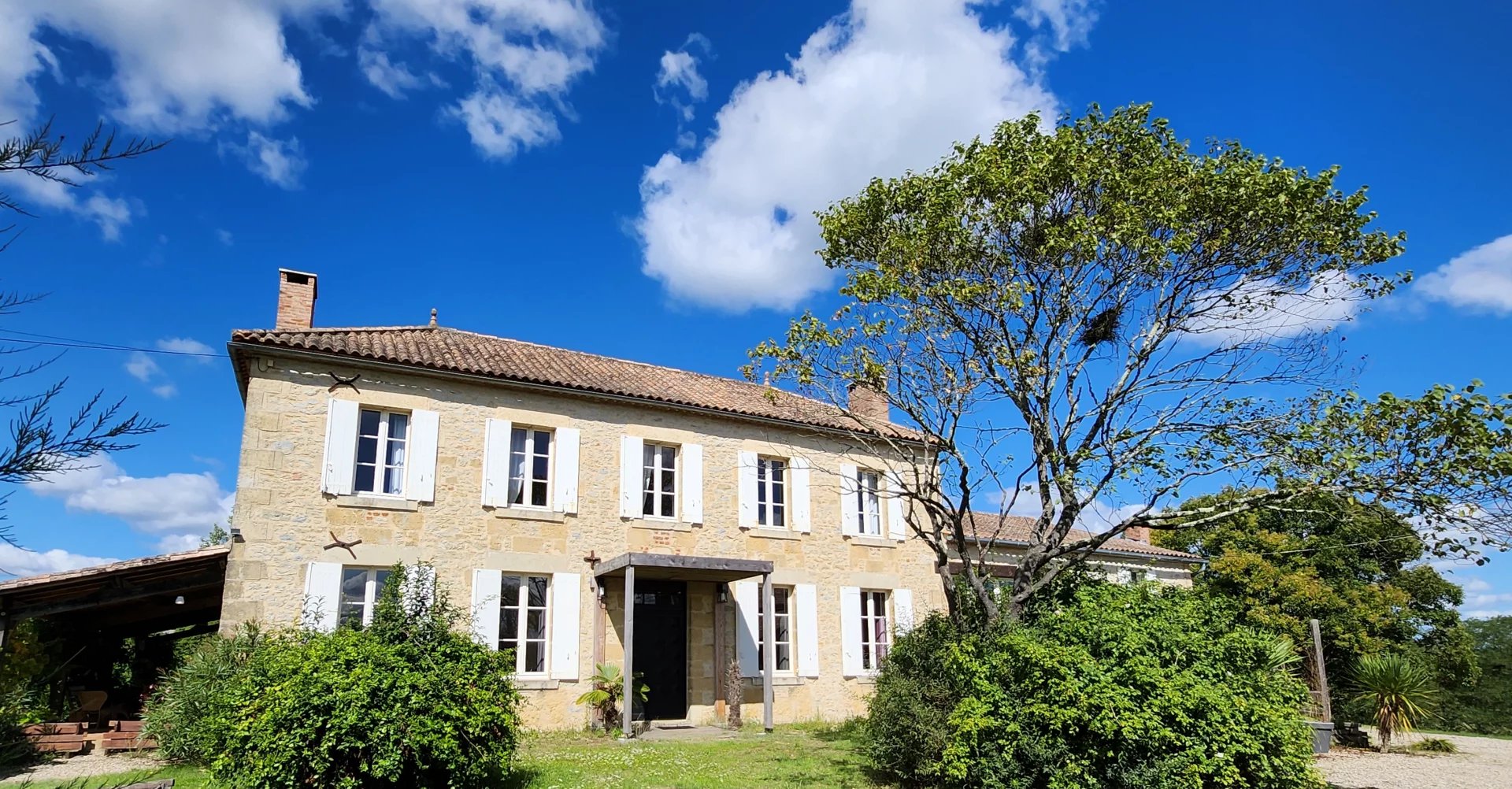 House in Monsegur - view 1