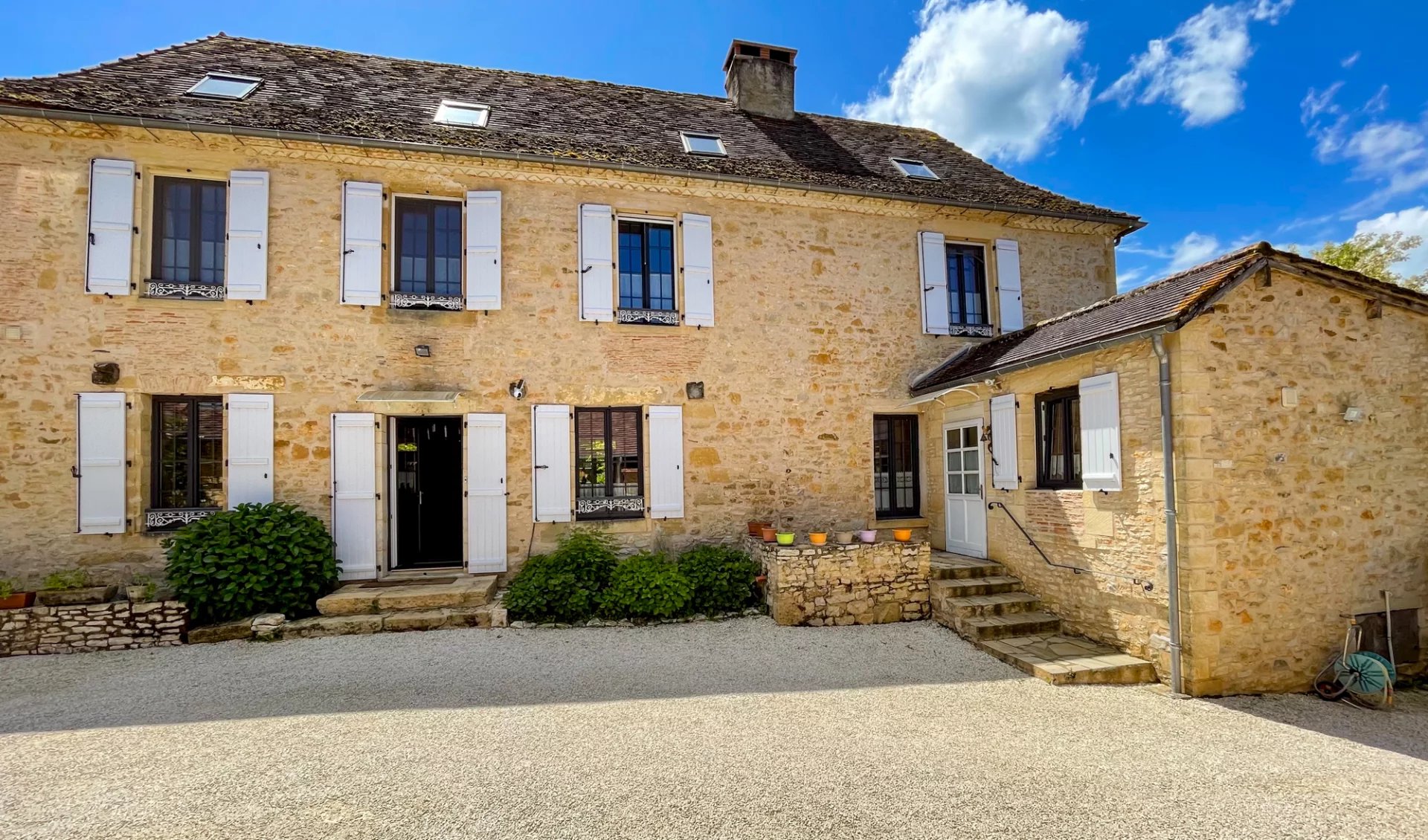 House in Excideuil - view 1