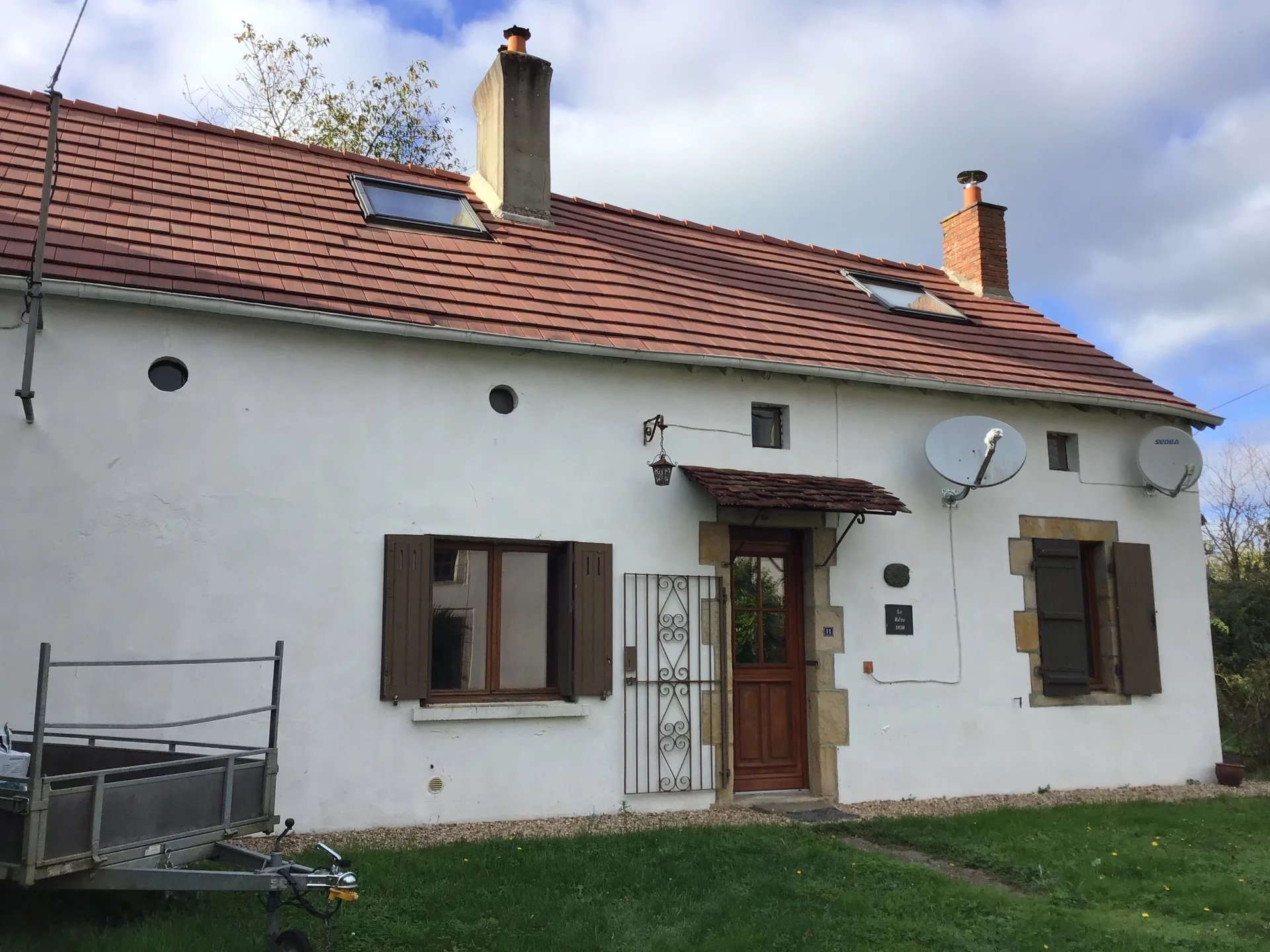 House in Saint-Martin-le-Mault - view 1