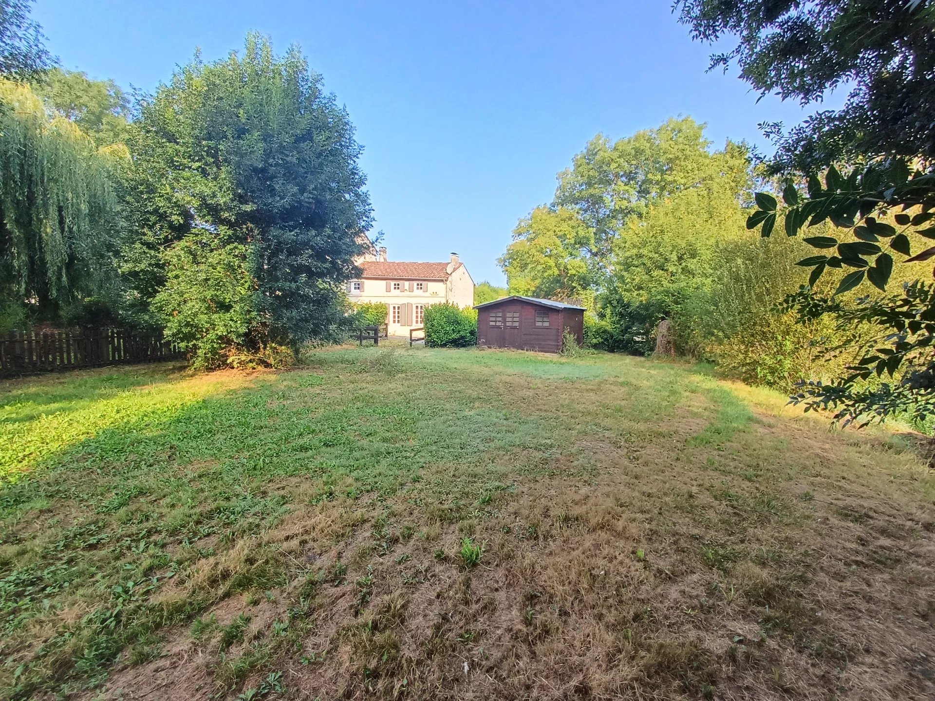 House in Jonzac - view 1