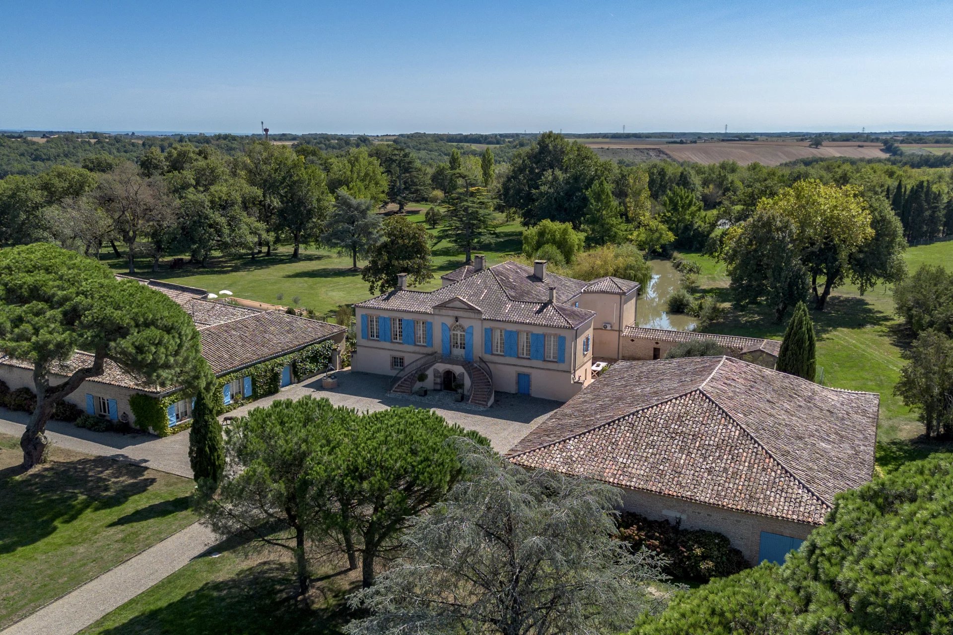 House in Montauban - view 1