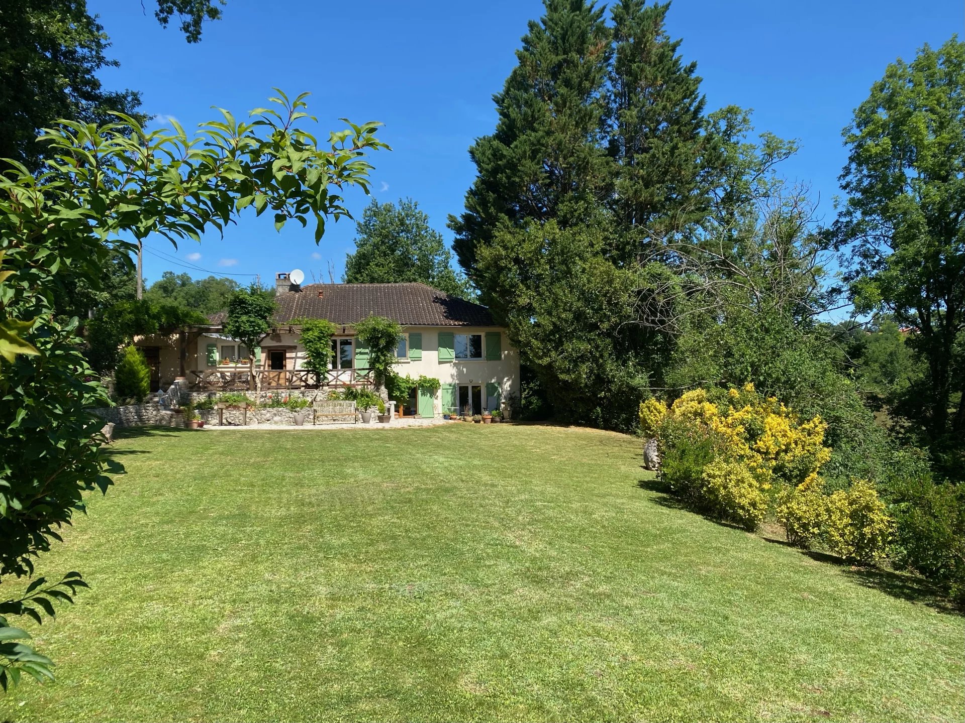 House in Cazes-Mondenard - view 1