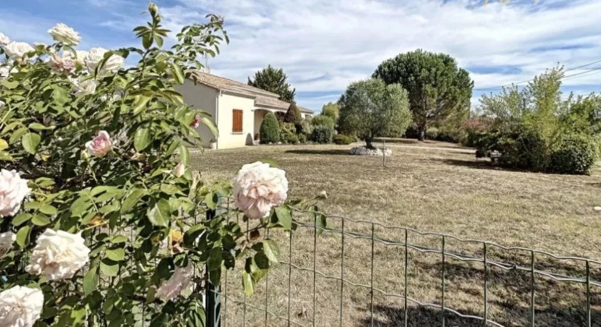 House in Miramont-de-Guyenne - view 1