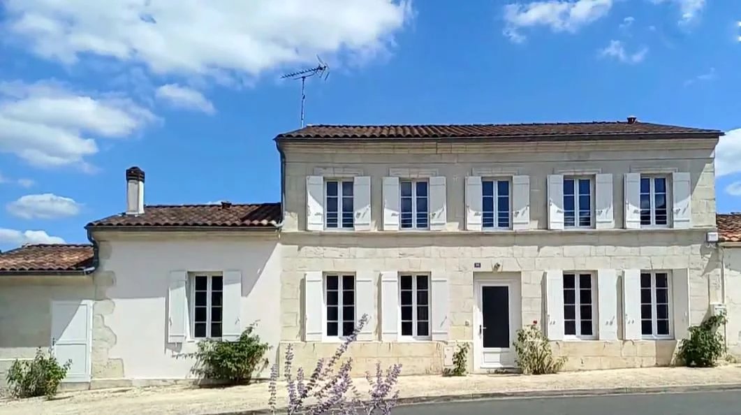House in Montlieu-la-Garde - view 1
