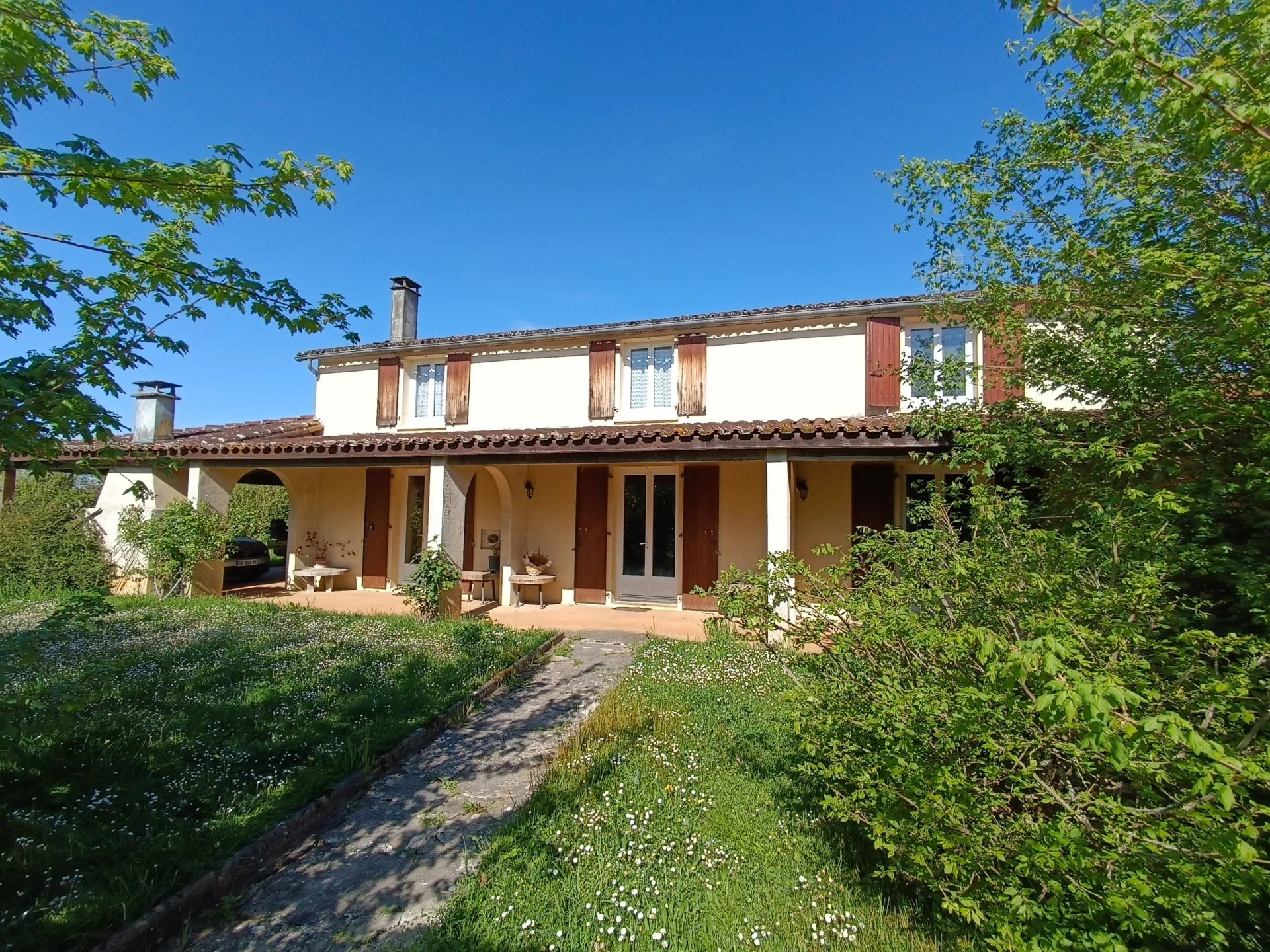 House in Bioussac - view 1