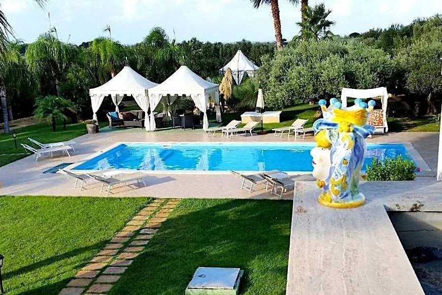 Villa in Castelvetrano - view 1