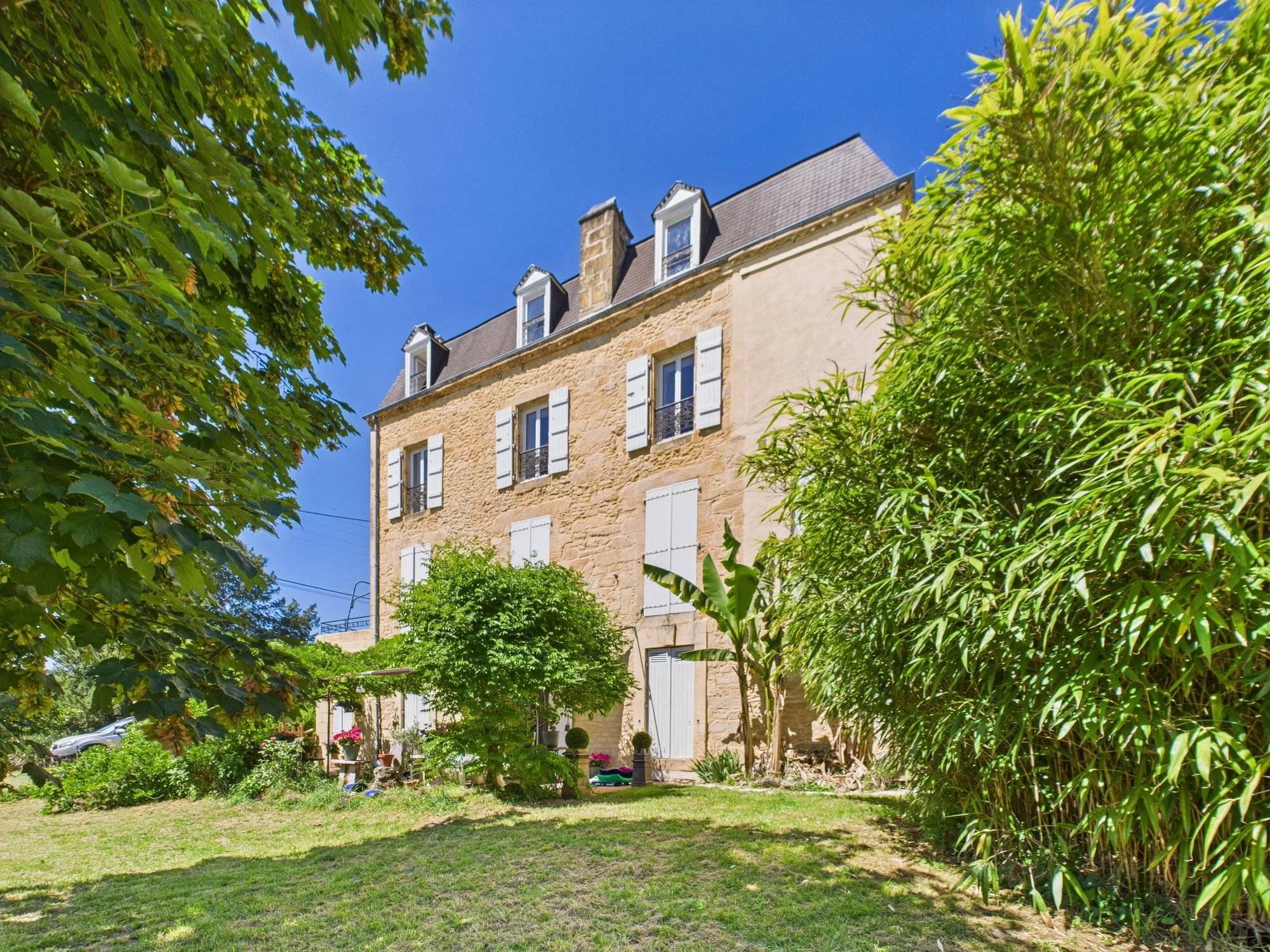 House in Arrondissement de Sarlat-la-Caneda - view 1