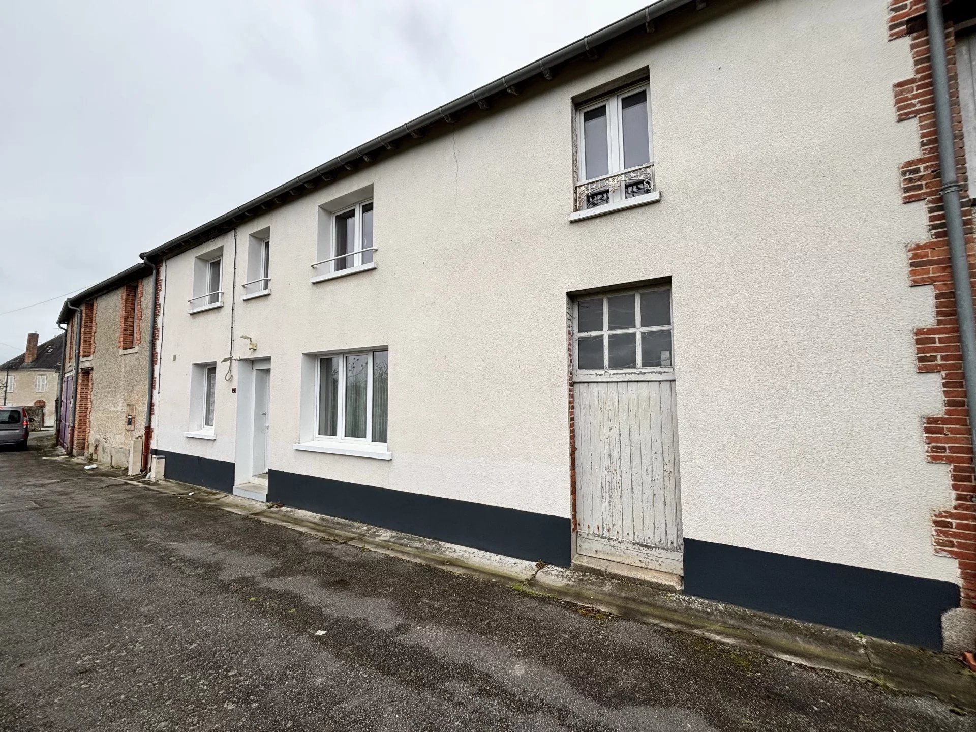 House in Lussac-les-Eglises - view 1