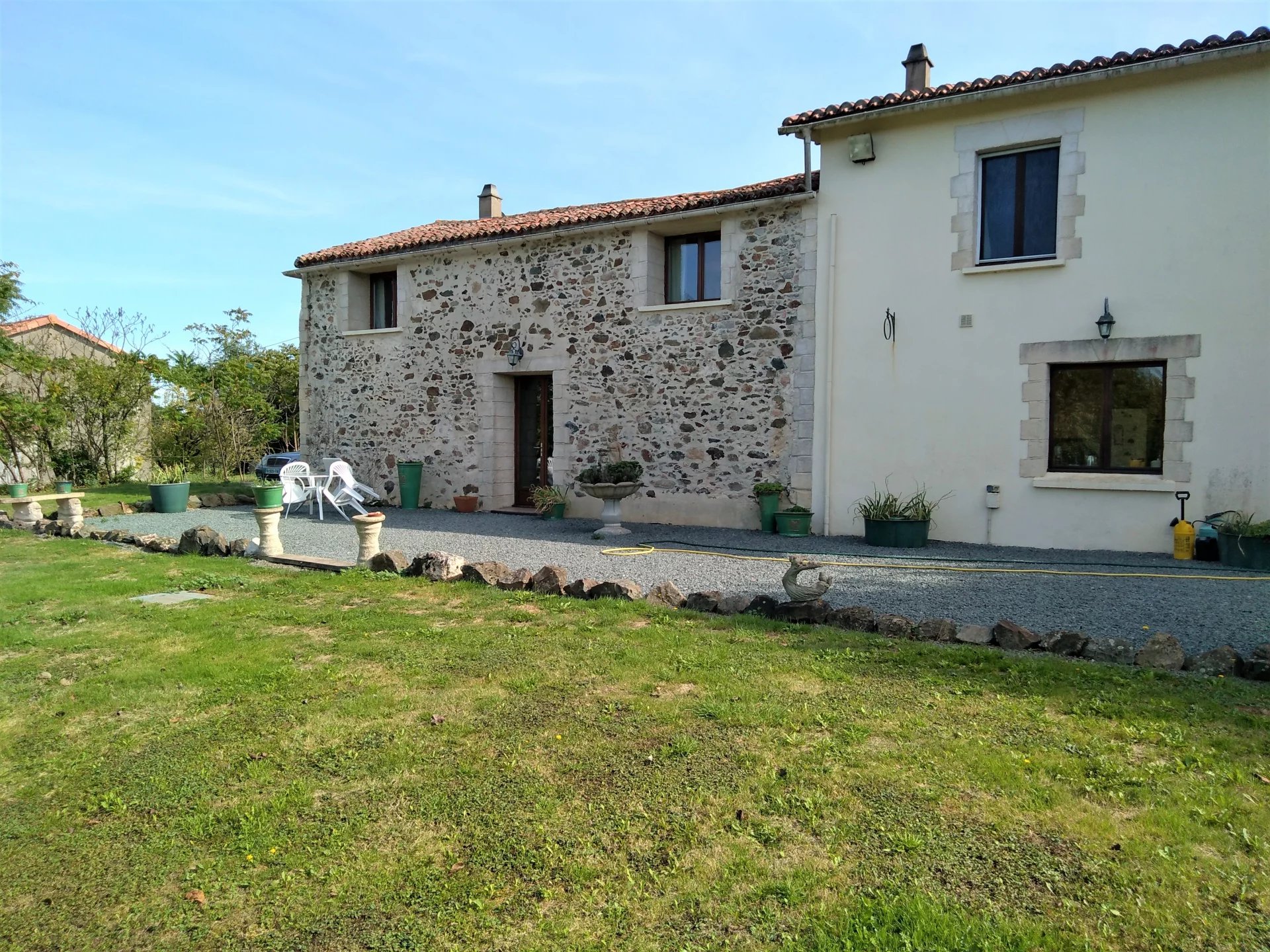 House in Moncoutant - view 1