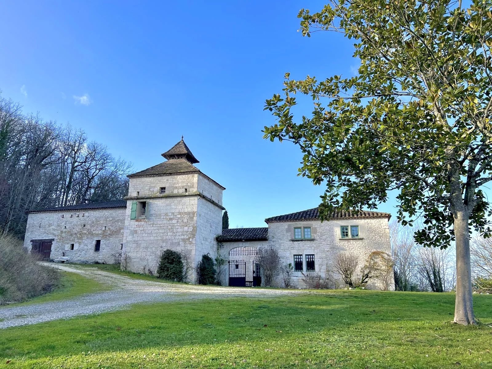 House in Tournon-d'Agenais - view 1