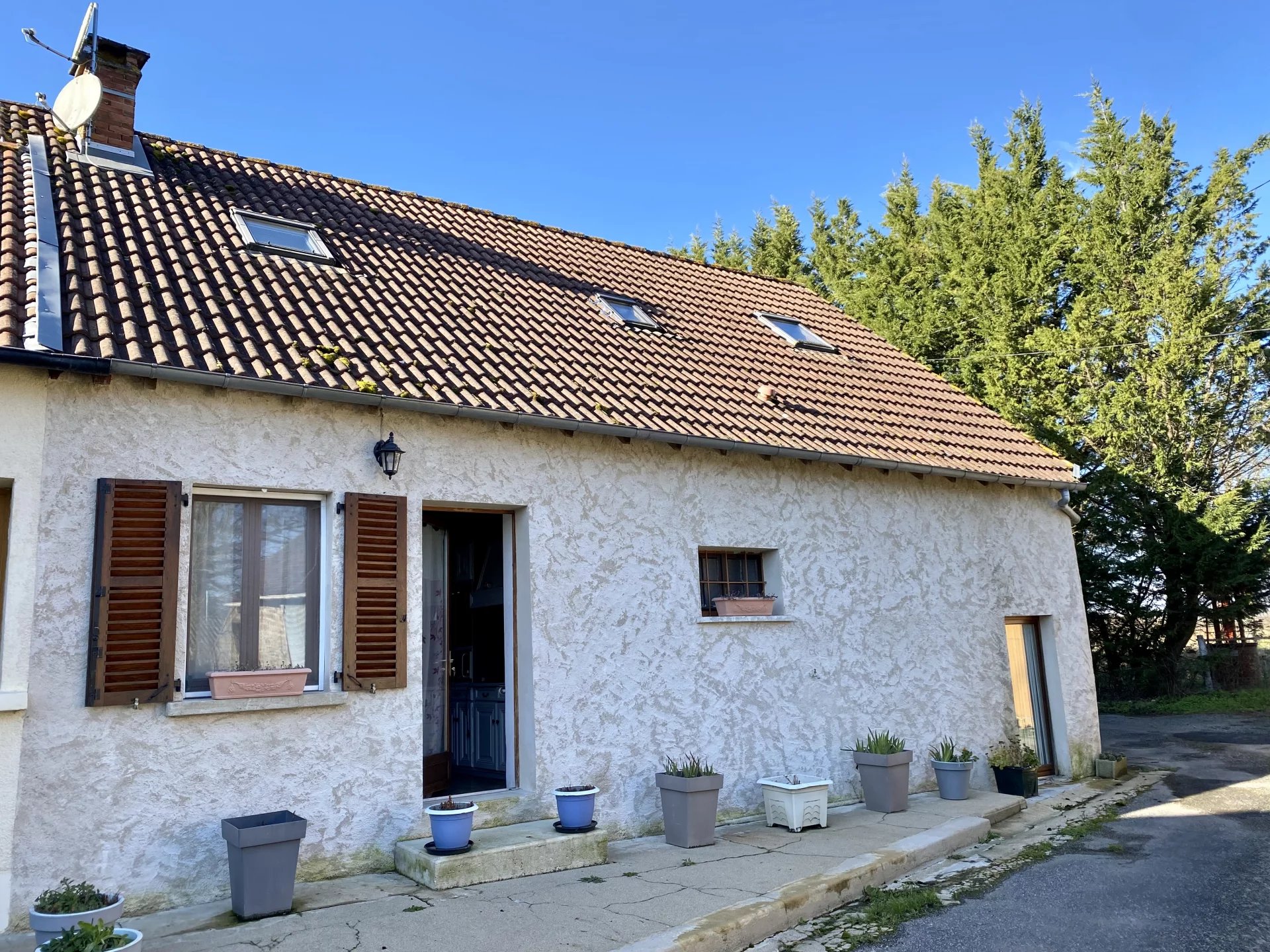 House in Tersannes - view 1