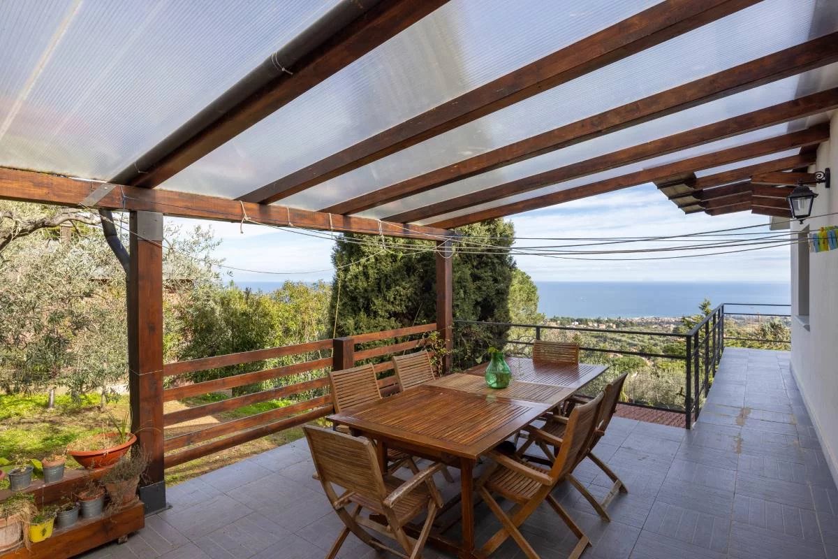 Villa in Trabia - view 1