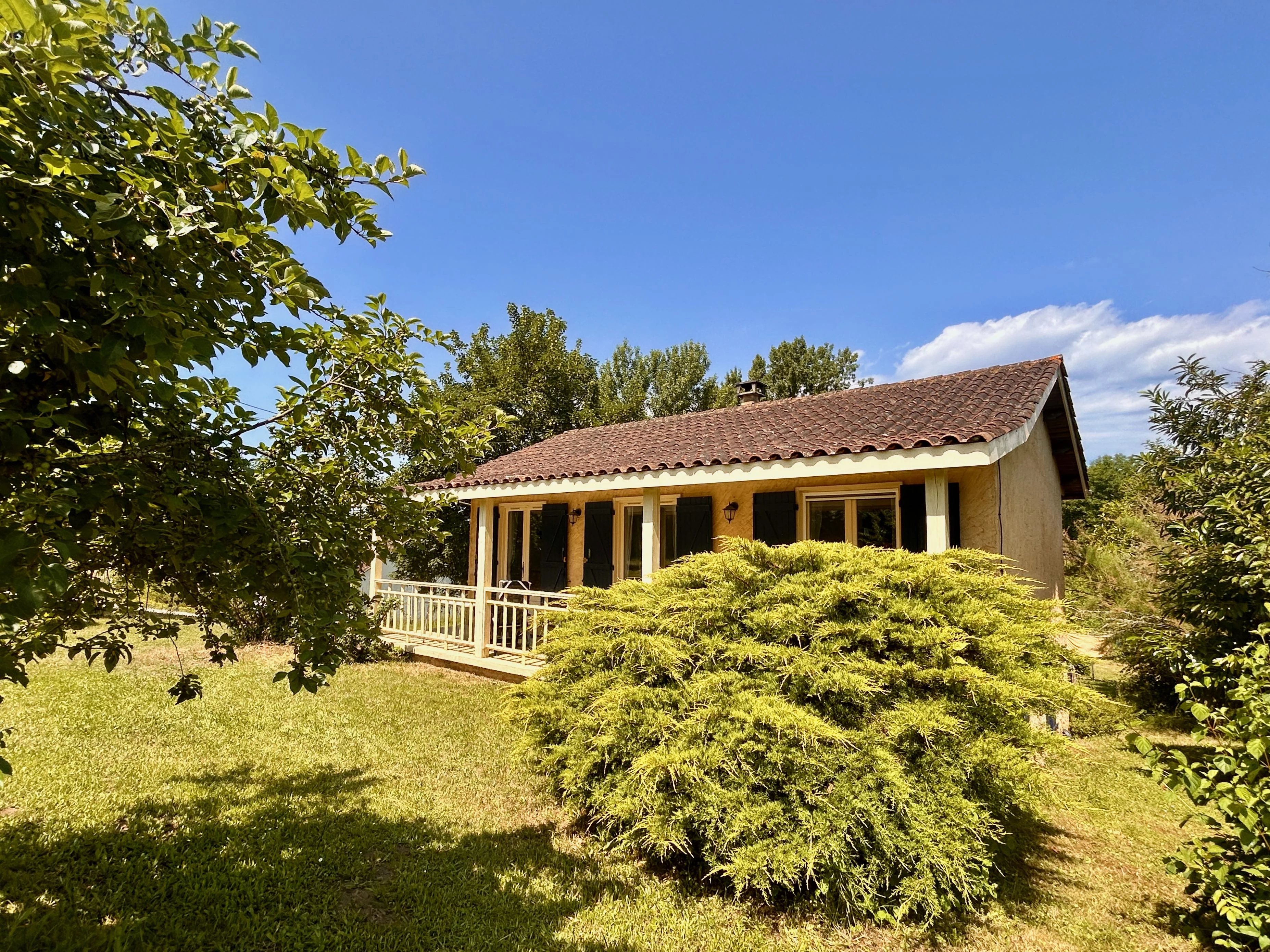 House in Castelnaud-la-Chapelle - view 1