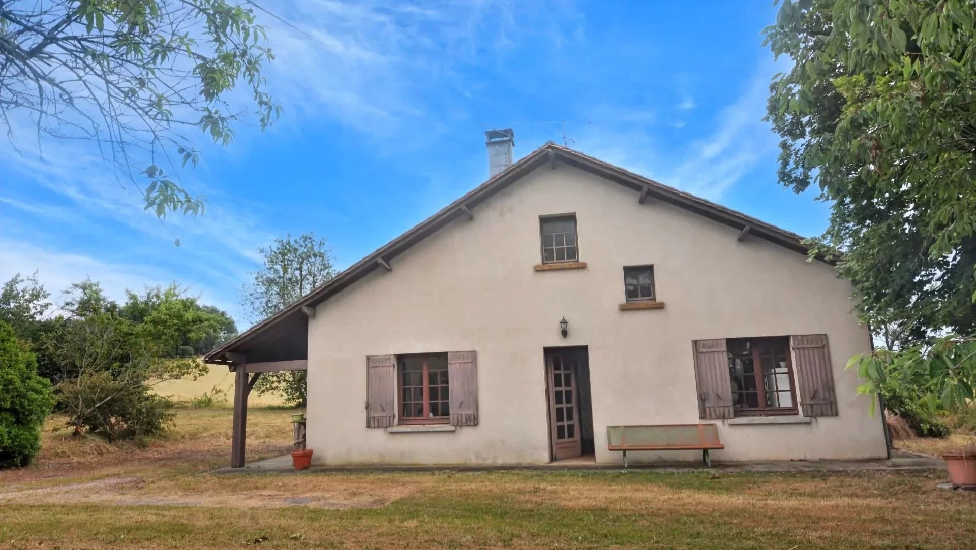 House in Saint-Aulaye - view 1