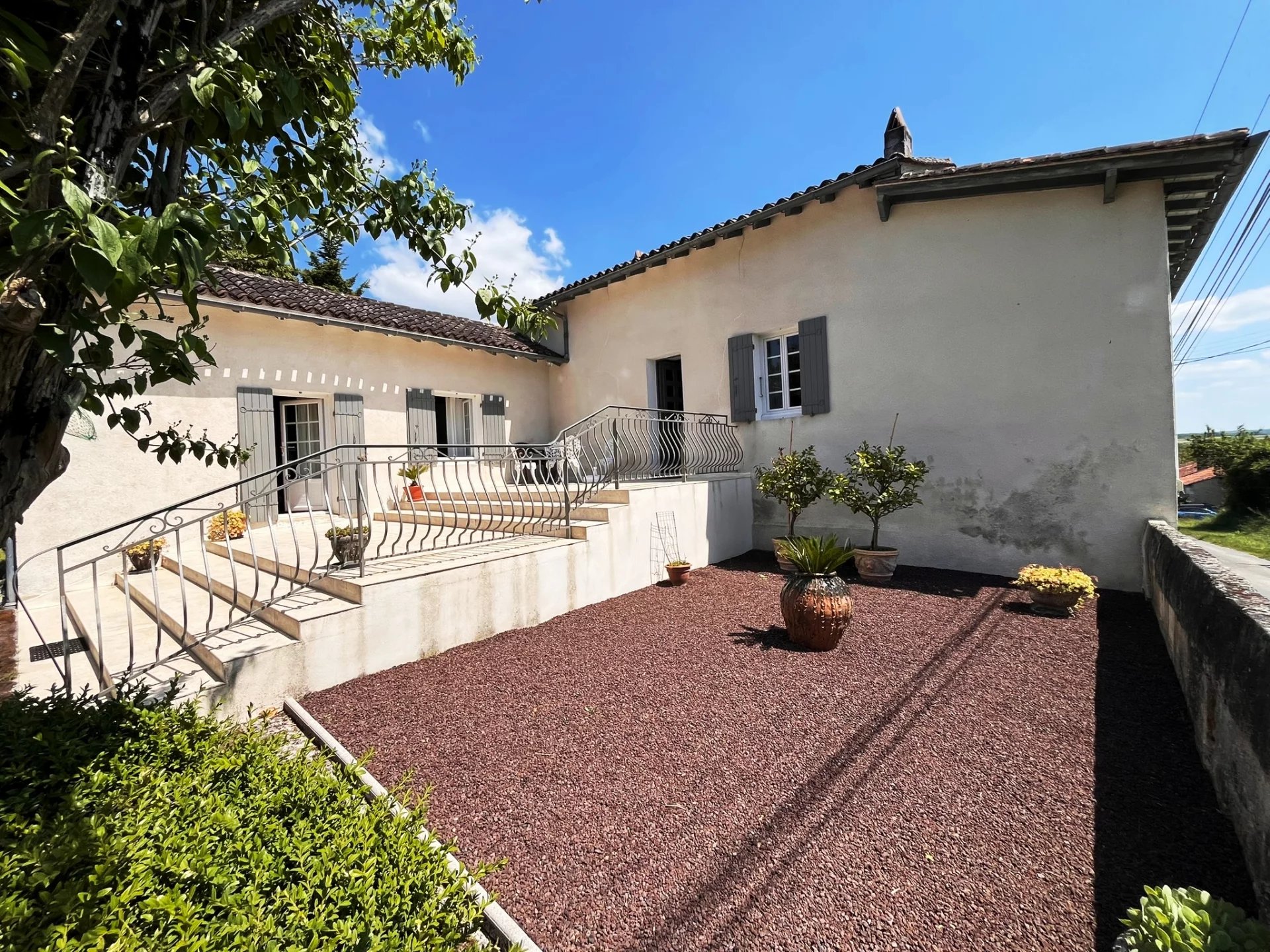 House in Verteillac - view 1