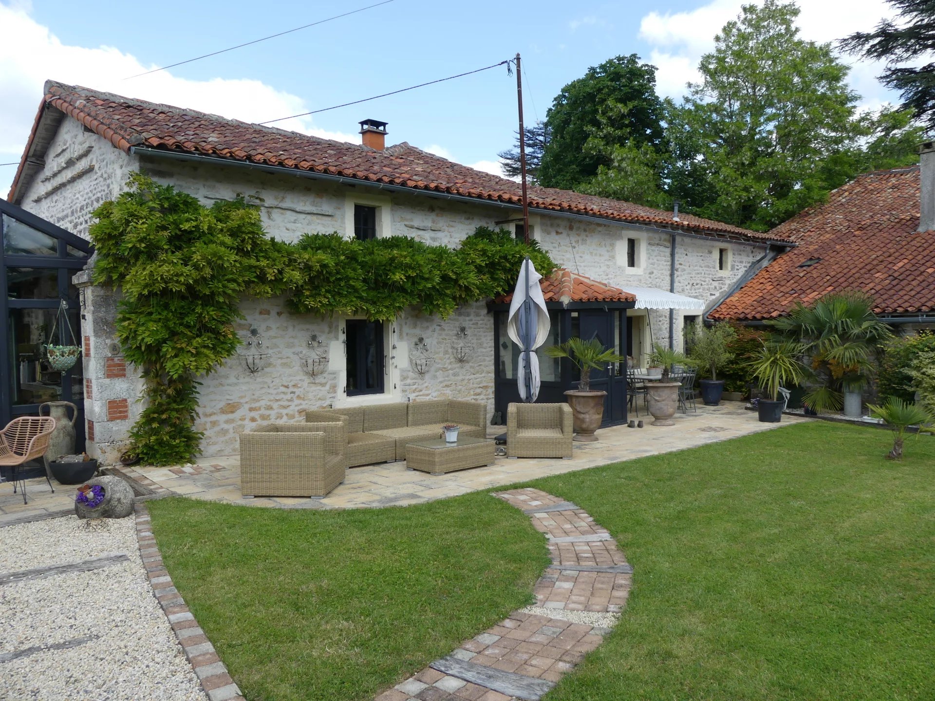 House in Nanteuil-en-Vallee - view 1