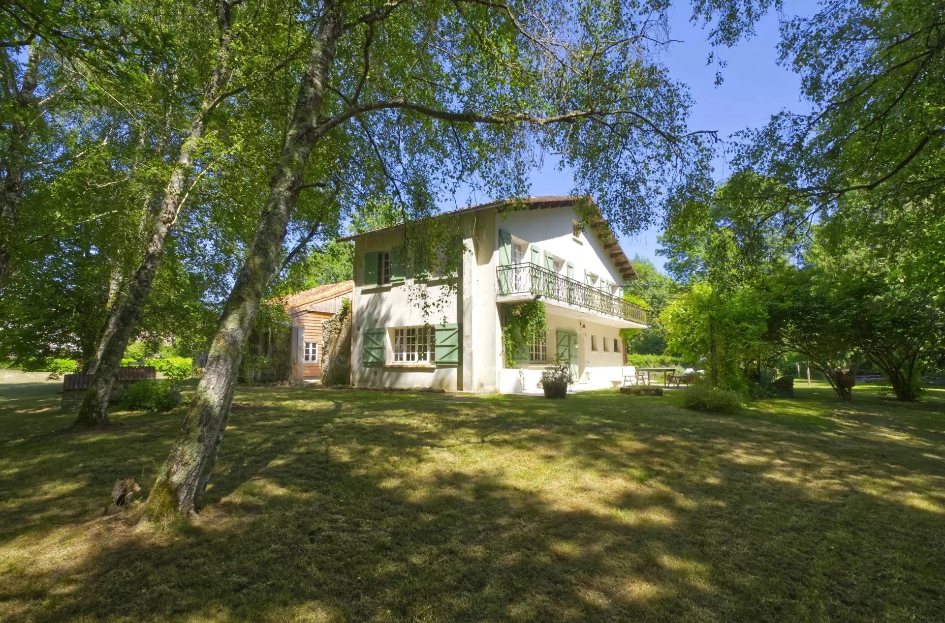 House in Alloue - view 1