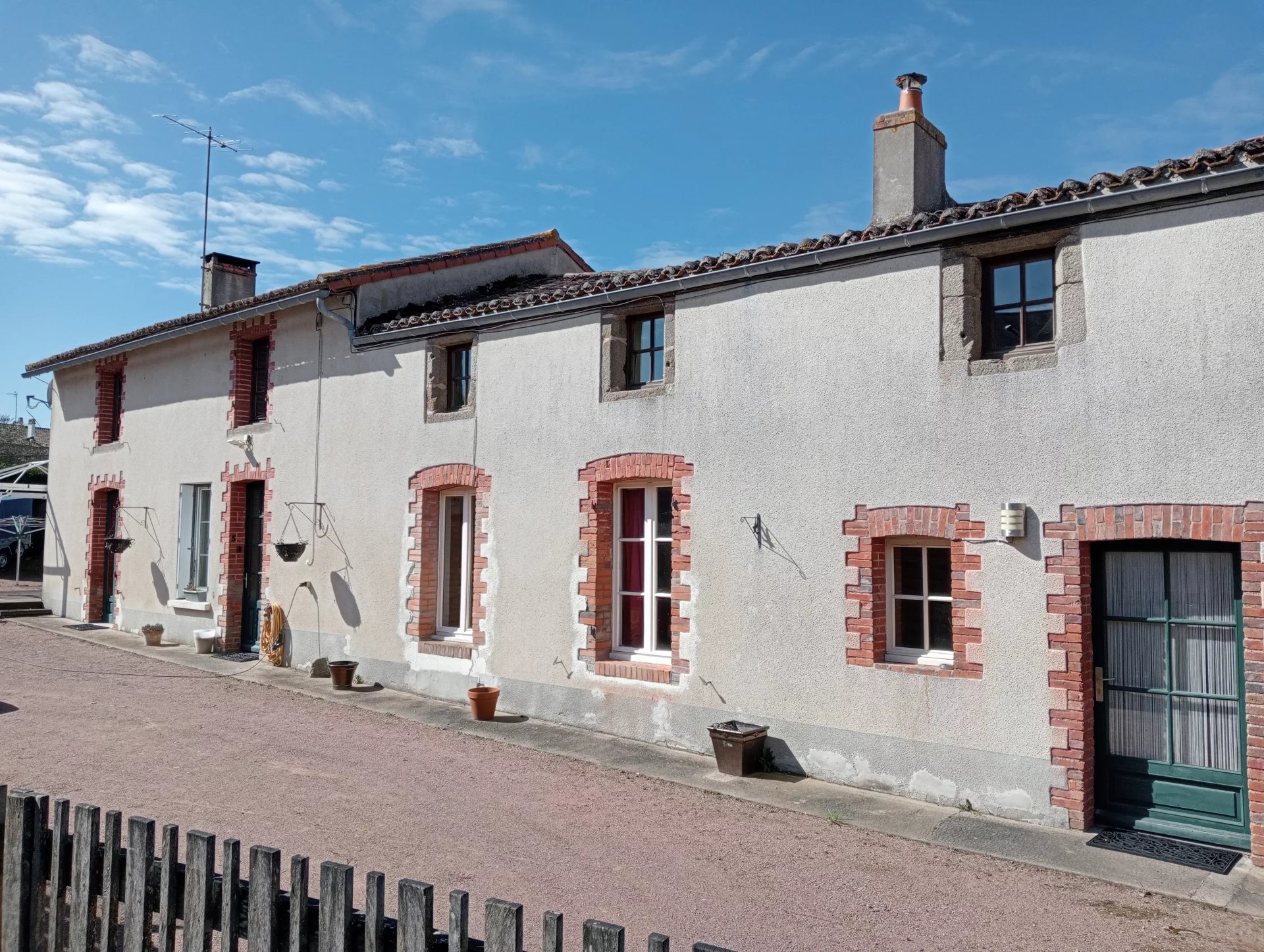 House in Moutiers-sous-Argenton - view 1