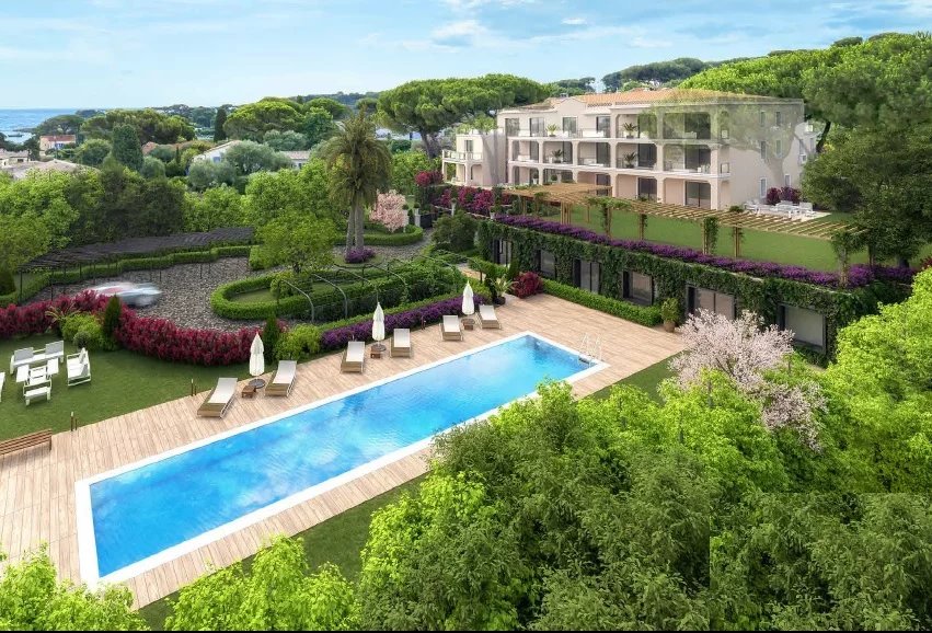 Apartment in Antibes - view 1