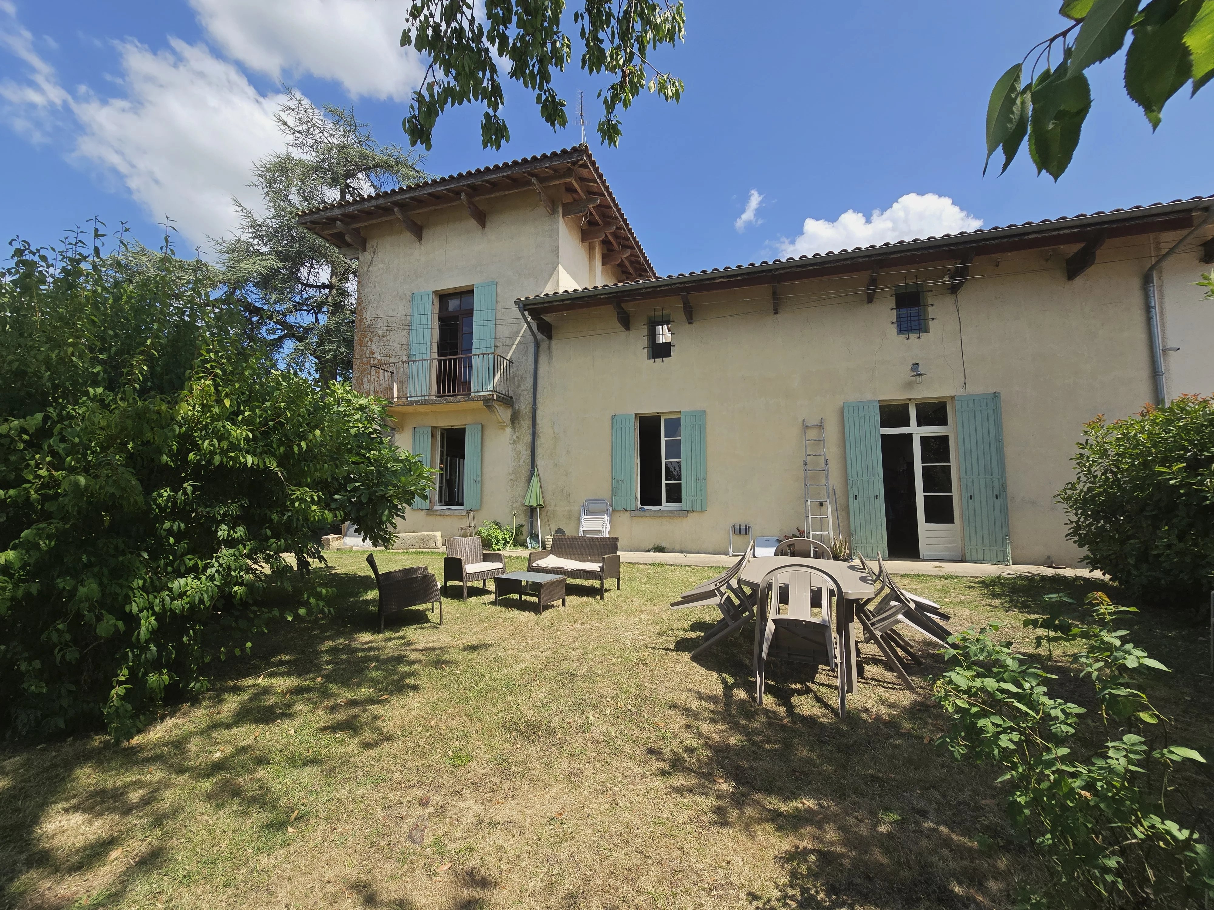House in Monsegur - view 1