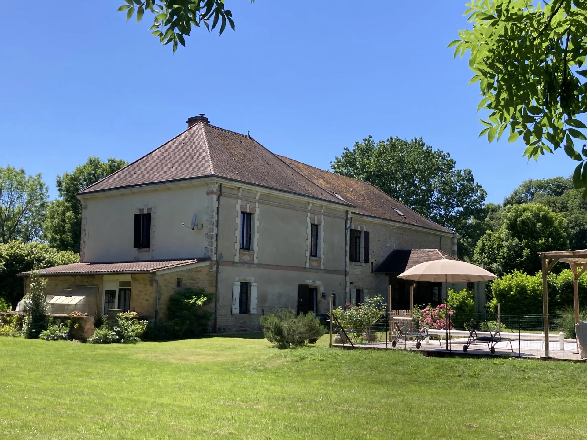 House in Saint-Medard-d'Excideuil - view 1