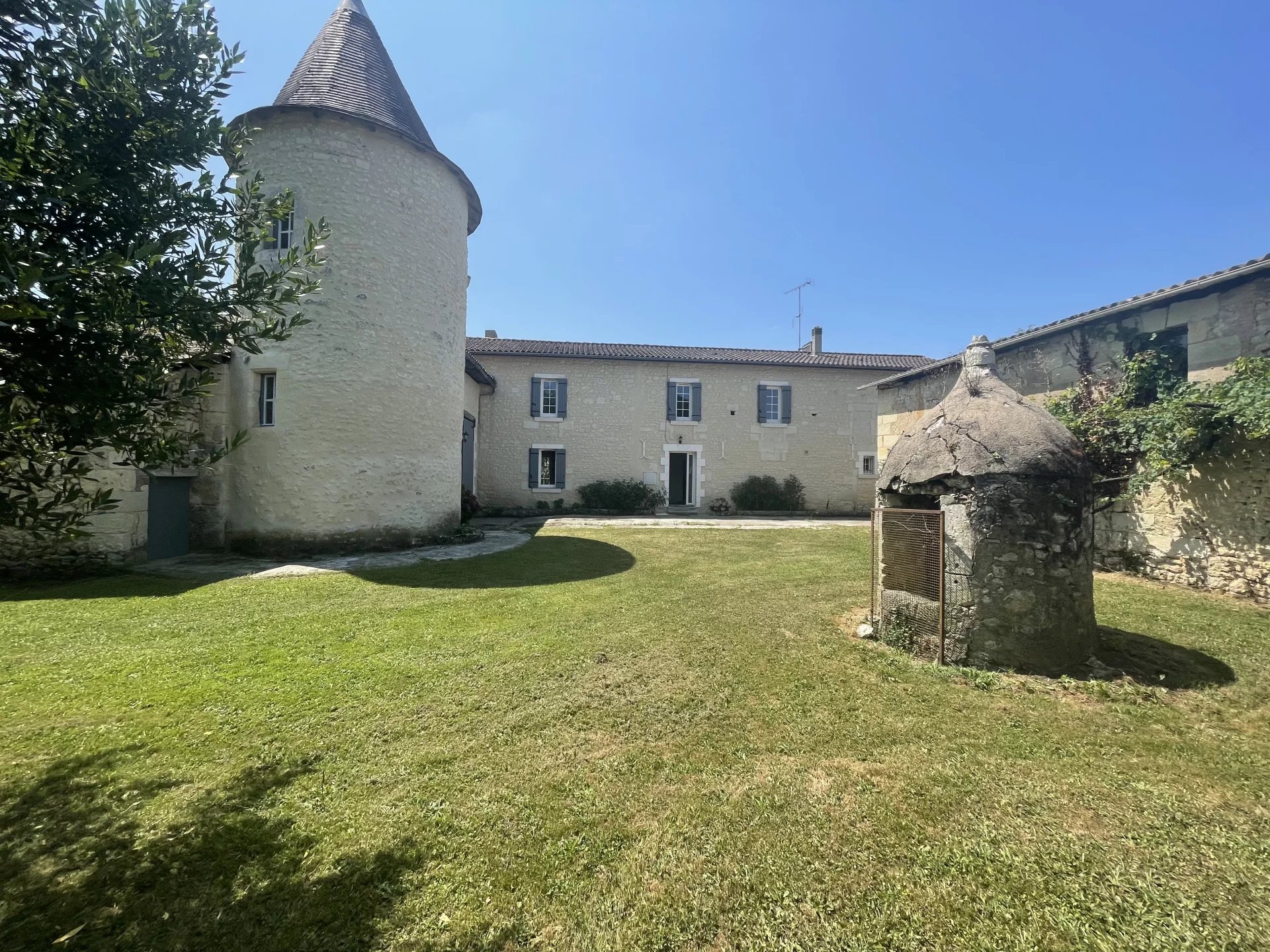 House in Chalais - view 1