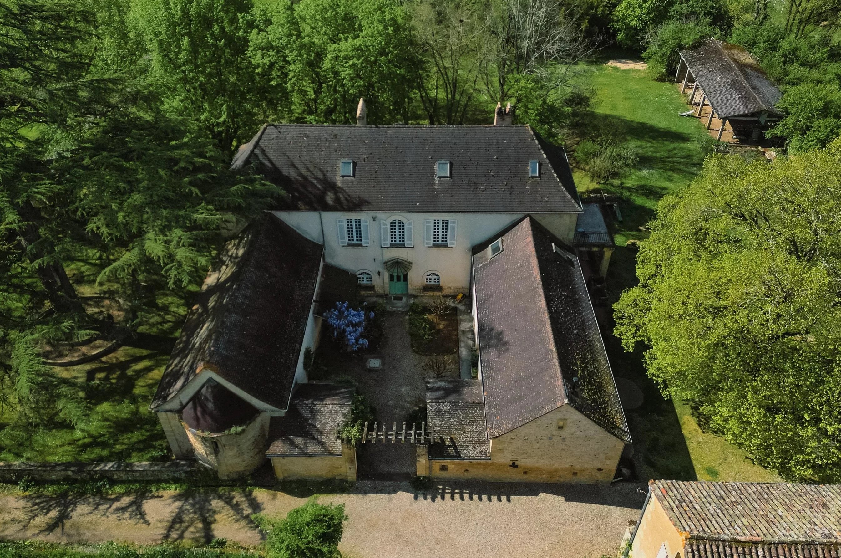 House in Lanquais - view 1