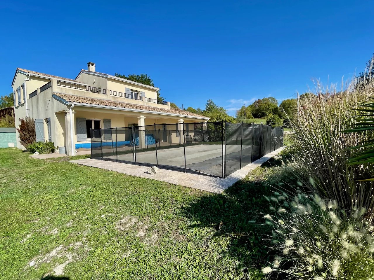 House in Eymet - view 1