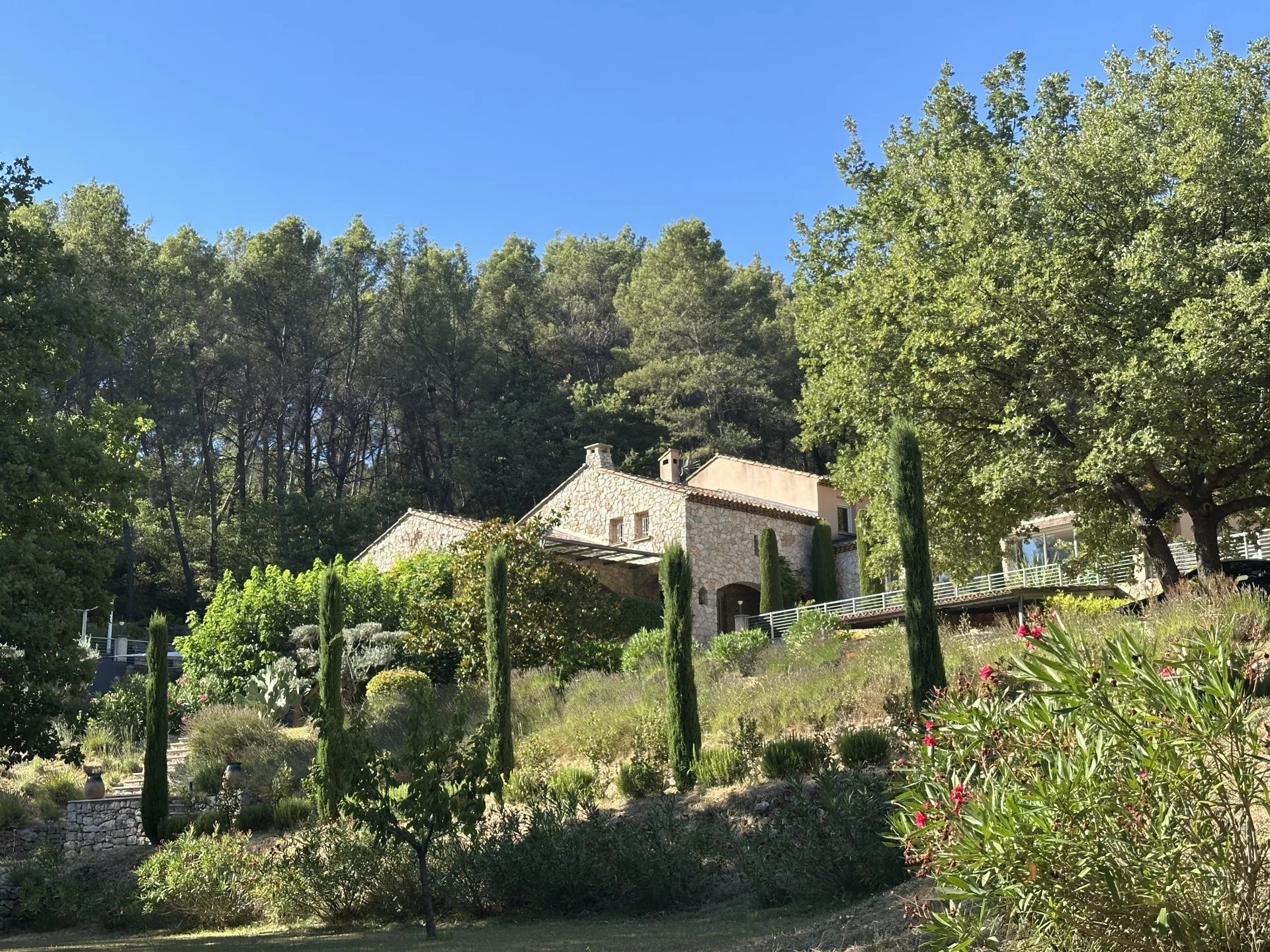 House in Auriol - view 1