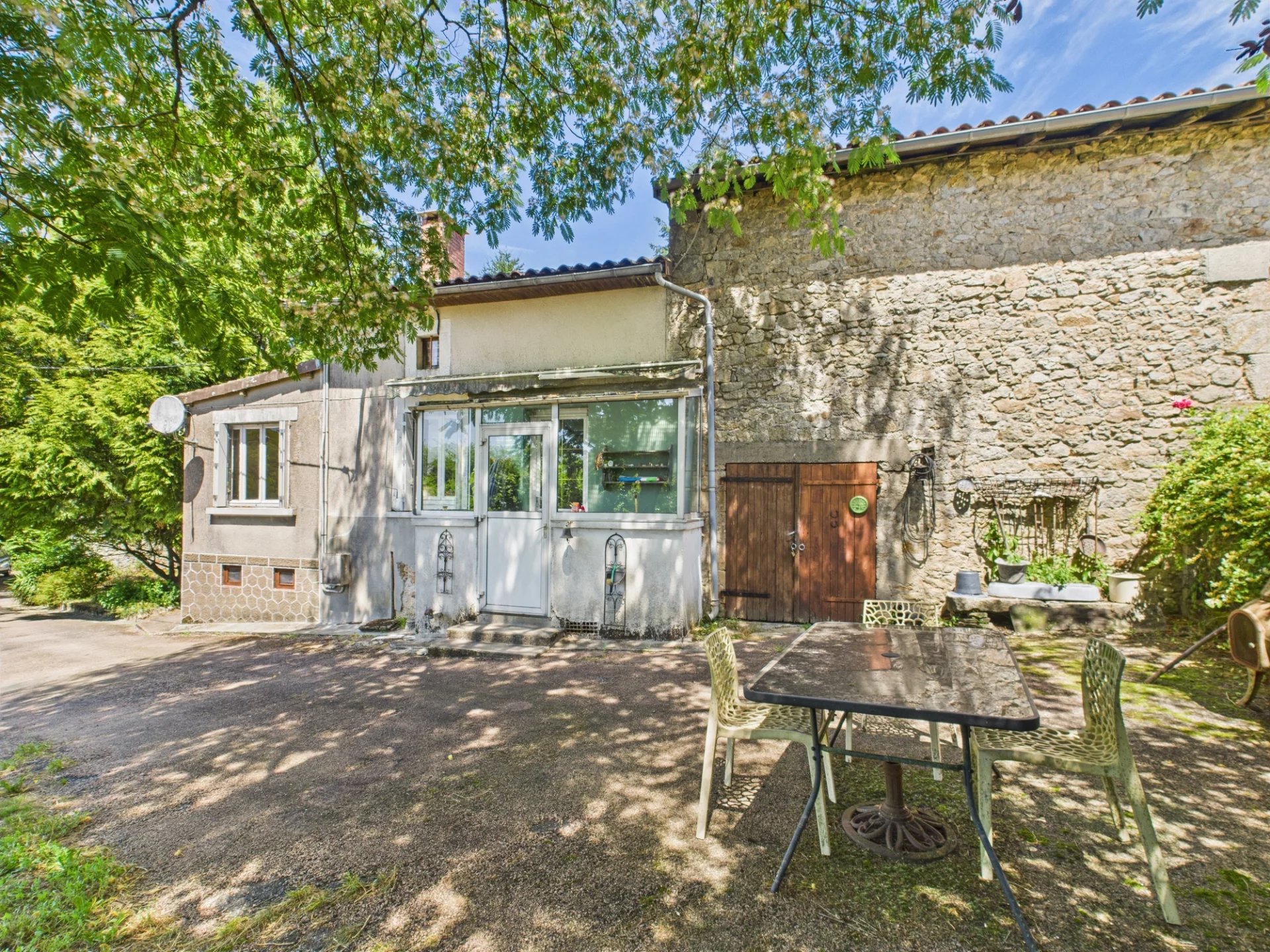 House in Marval - view 1