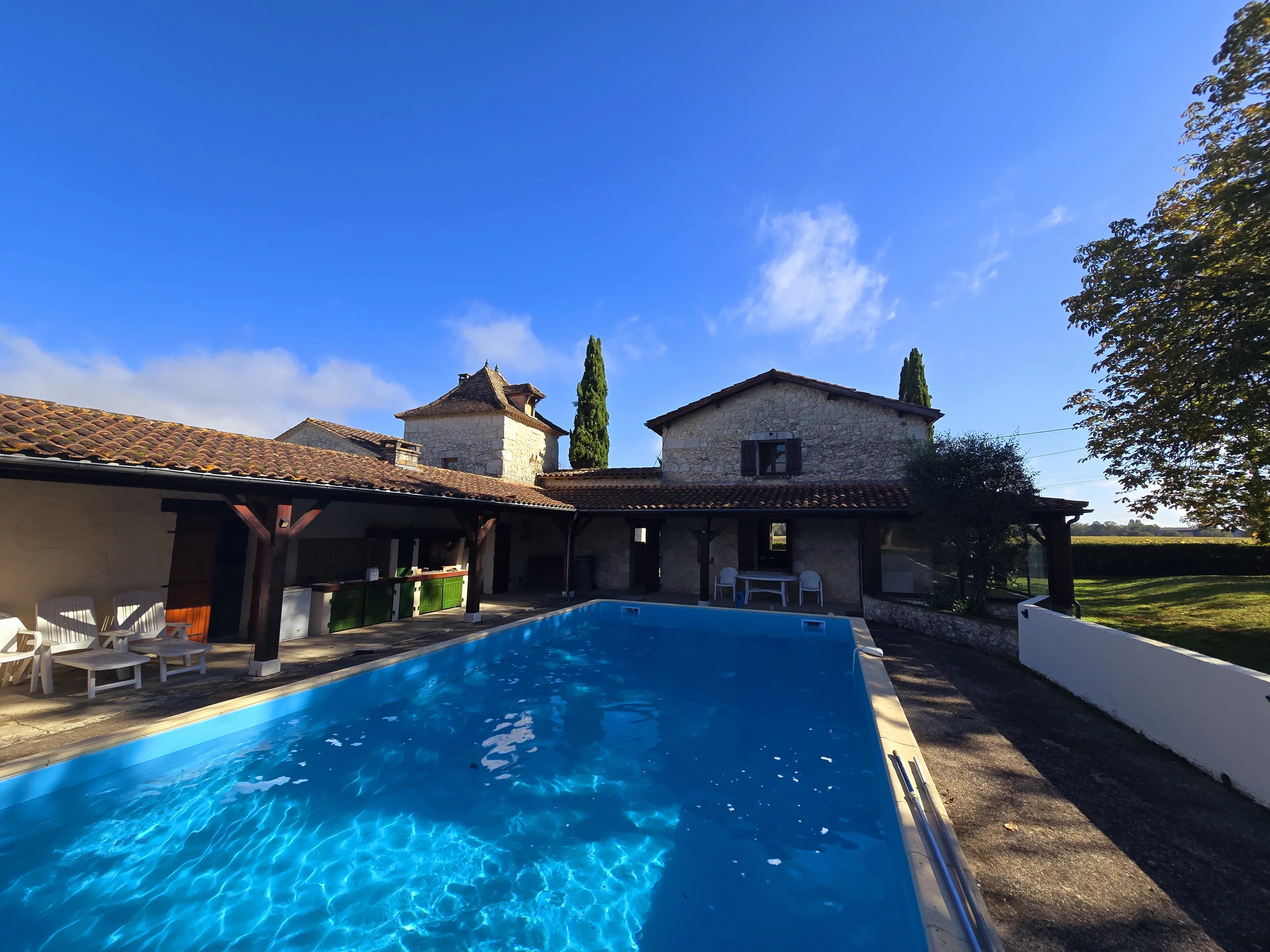 House in Eymet - view 1