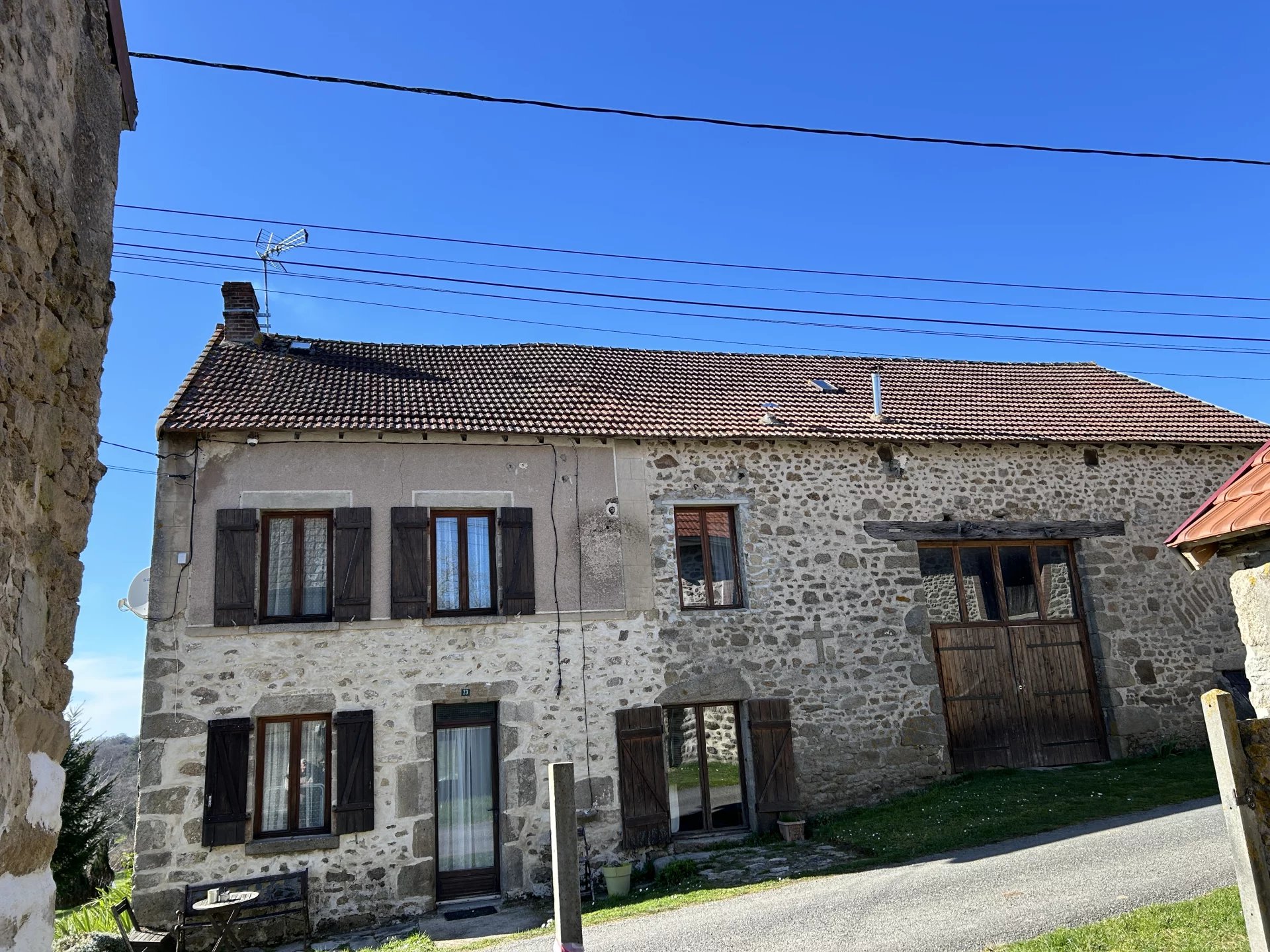 House in Arrenes - view 1