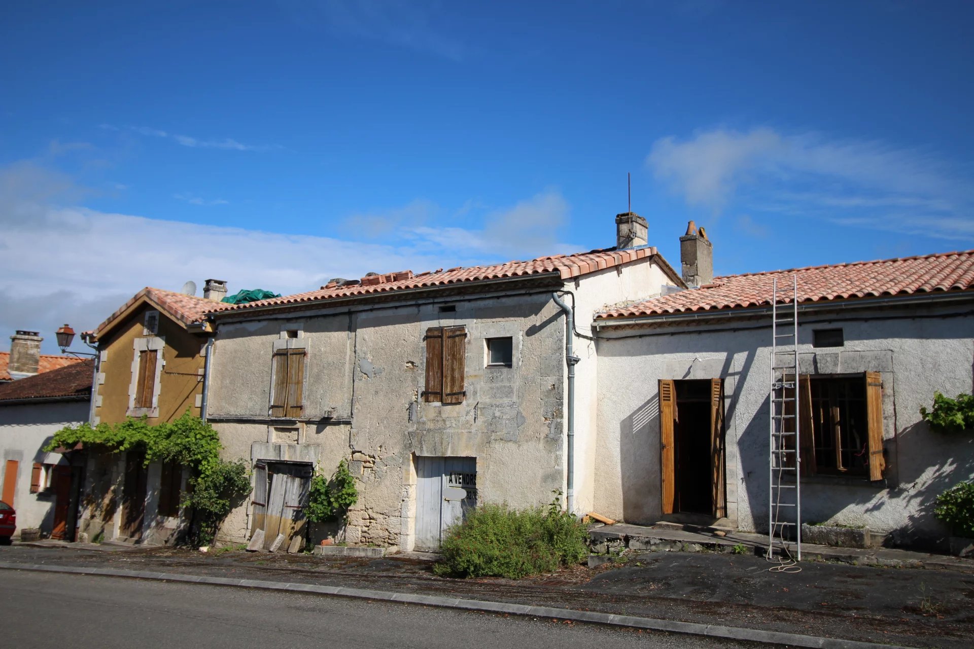 House in Verteillac - view 1