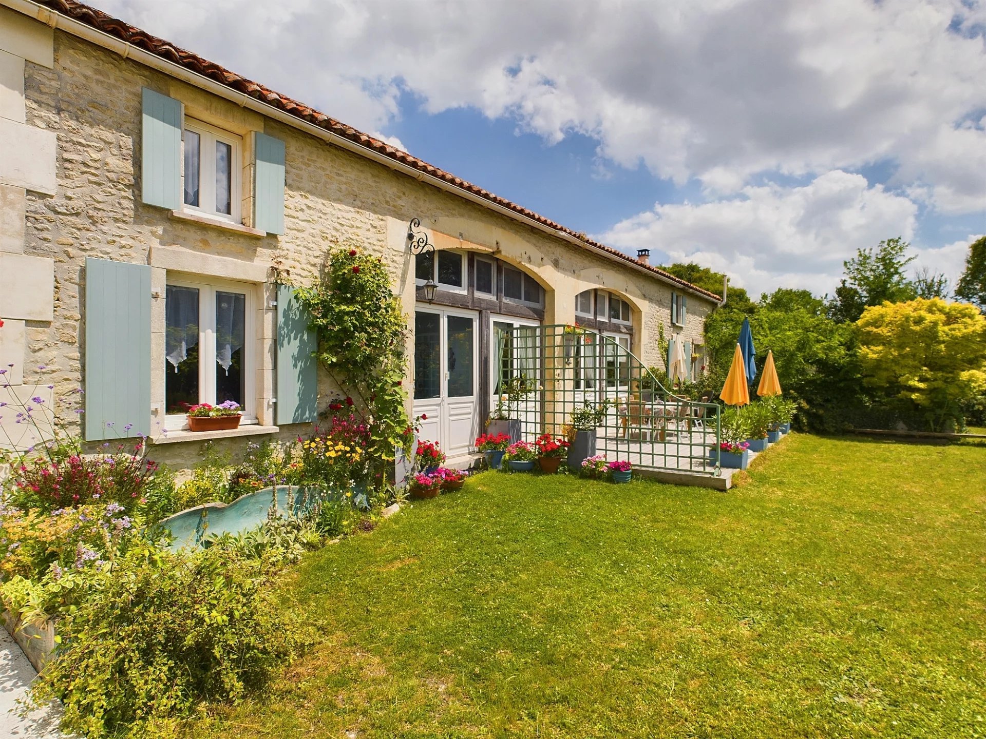 House in Bresdon - view 1