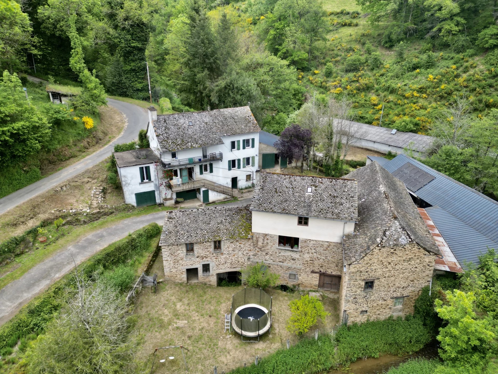 House in Rieupeyroux - view 1